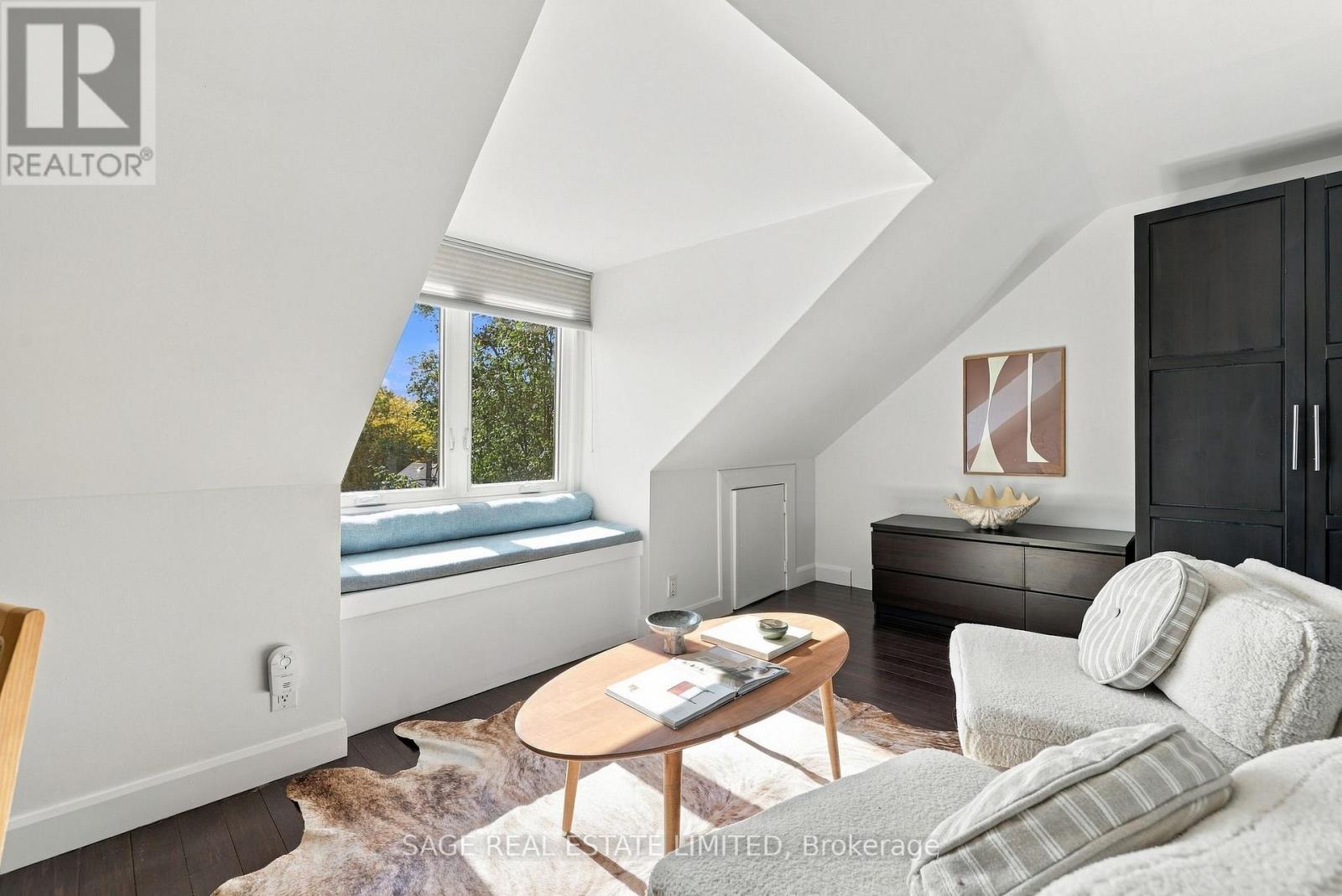 100 Dagmar Avenue Property Photo 33