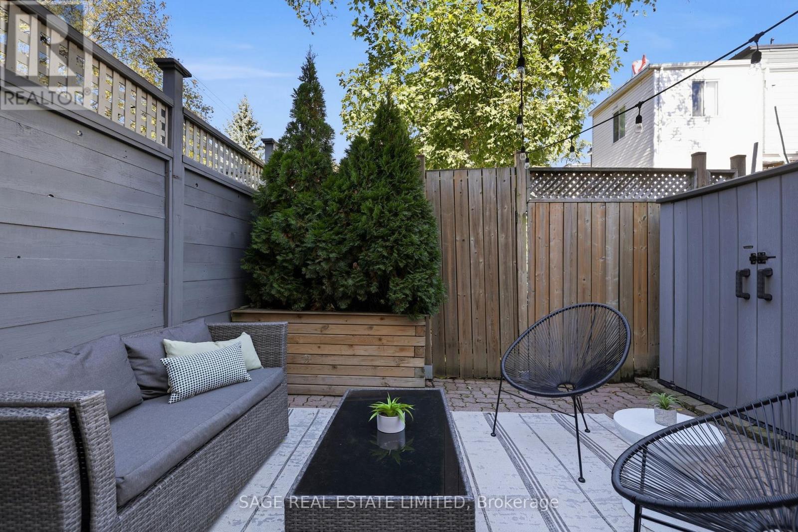 100 Dagmar Avenue Property Photo 44