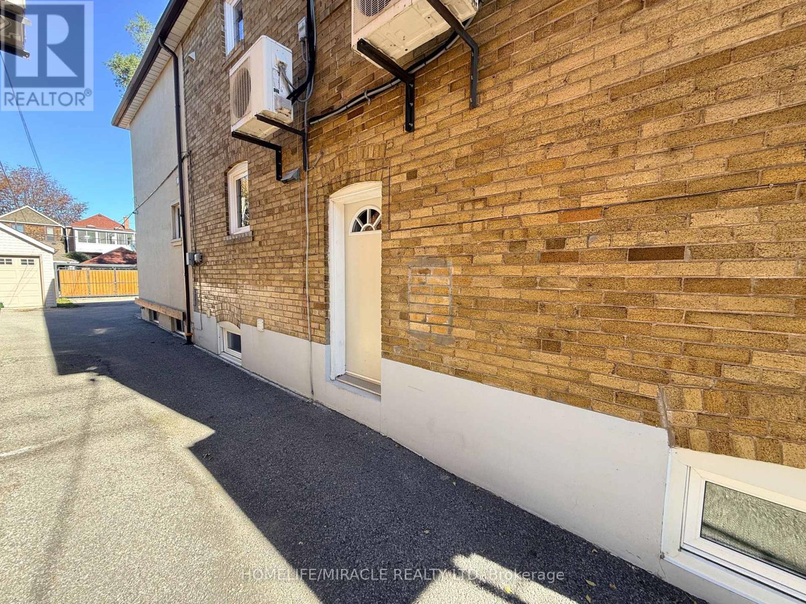 228 Browning Avenue Property Photo 5