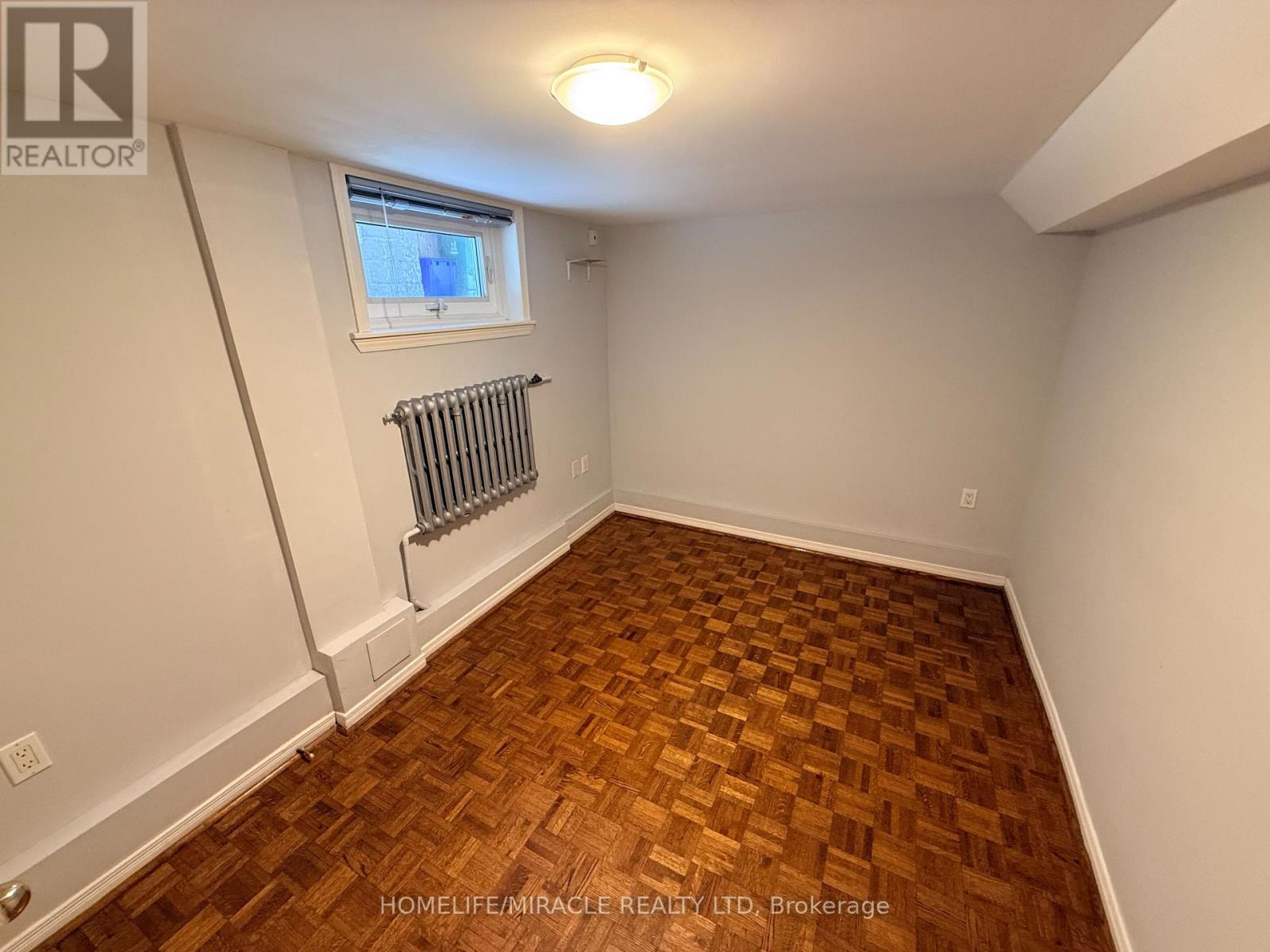 228 Browning Avenue Property Photo 32