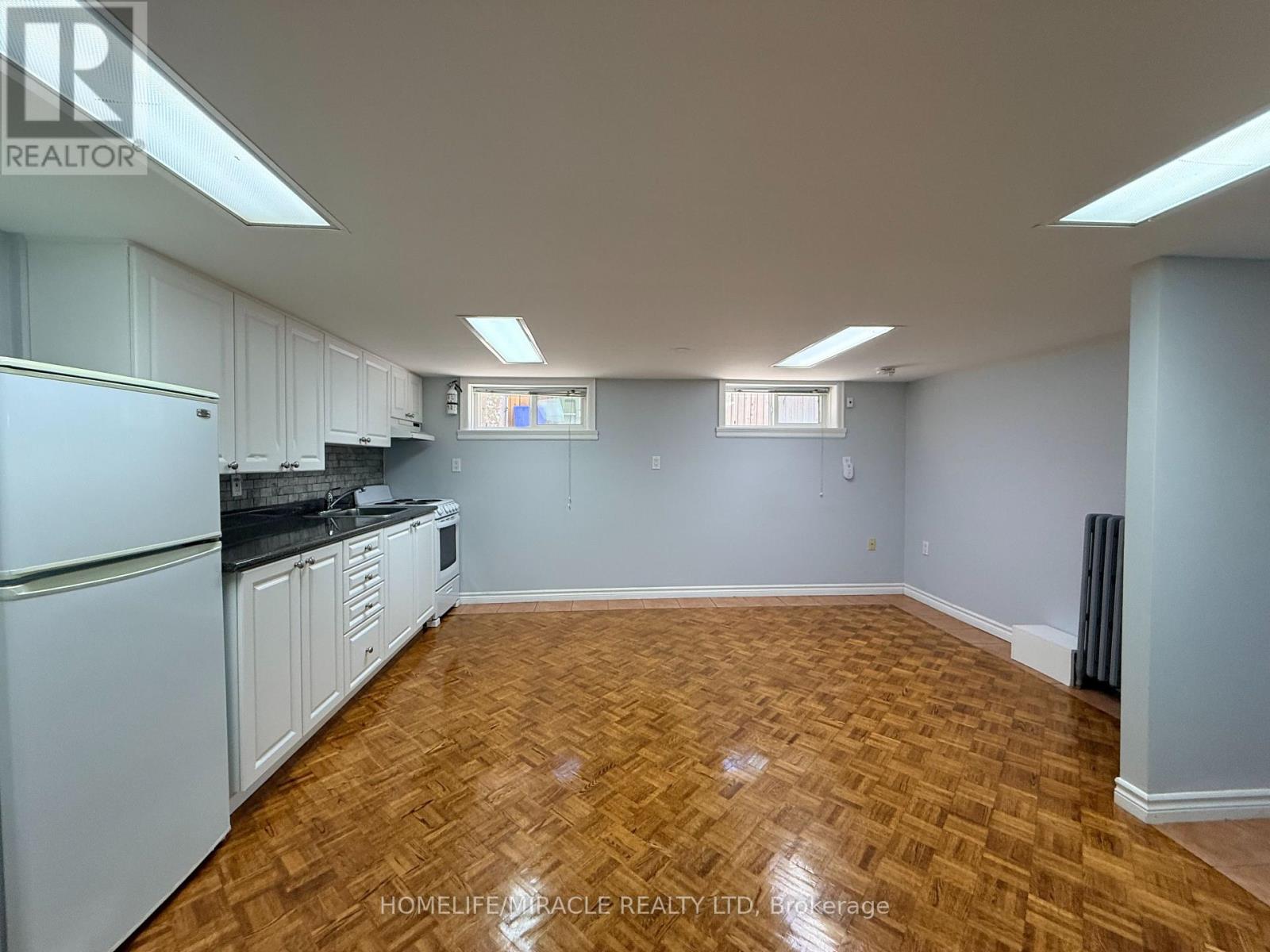 228 Browning Avenue Property Photo 37