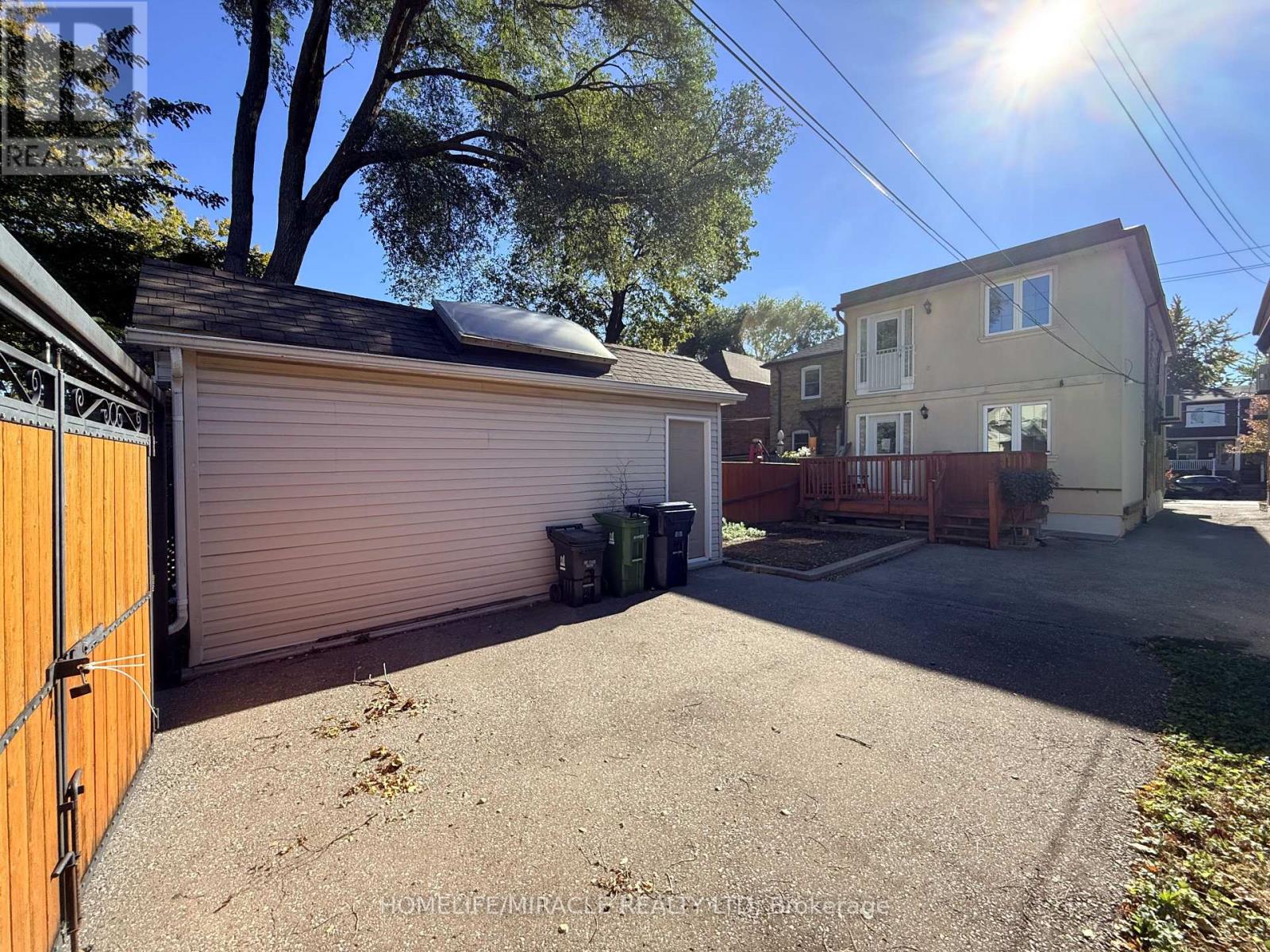 228 Browning Avenue Property Photo 38