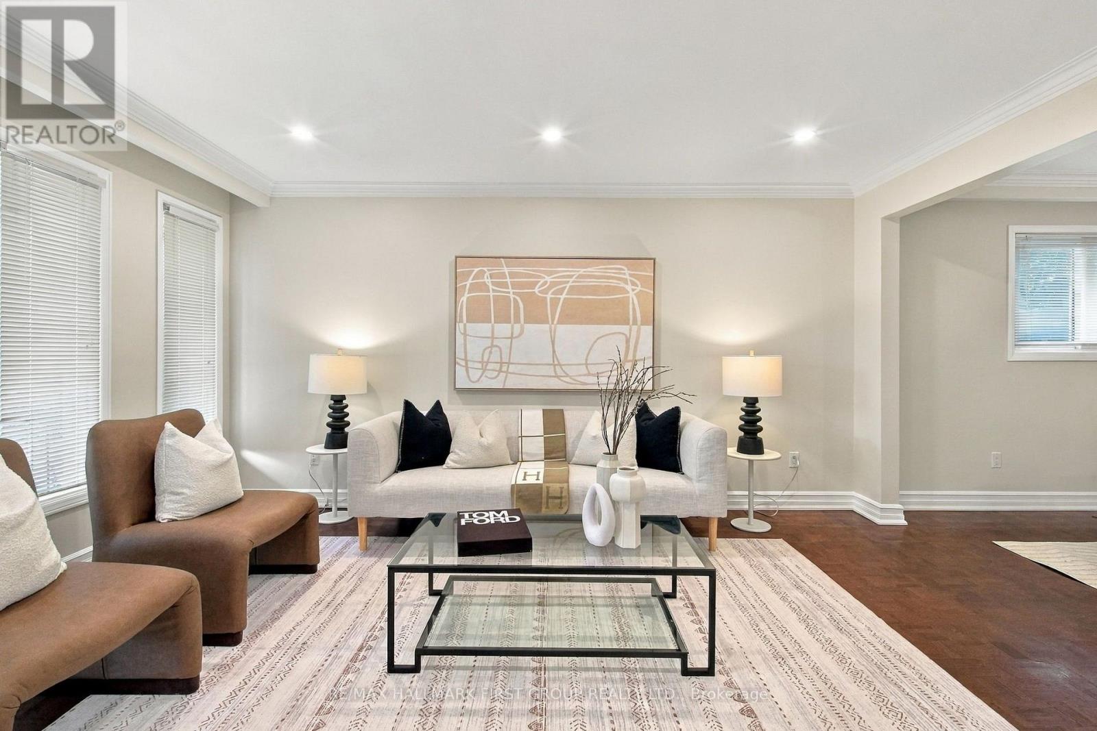 520 Mcleod Crescent Property Photo 5