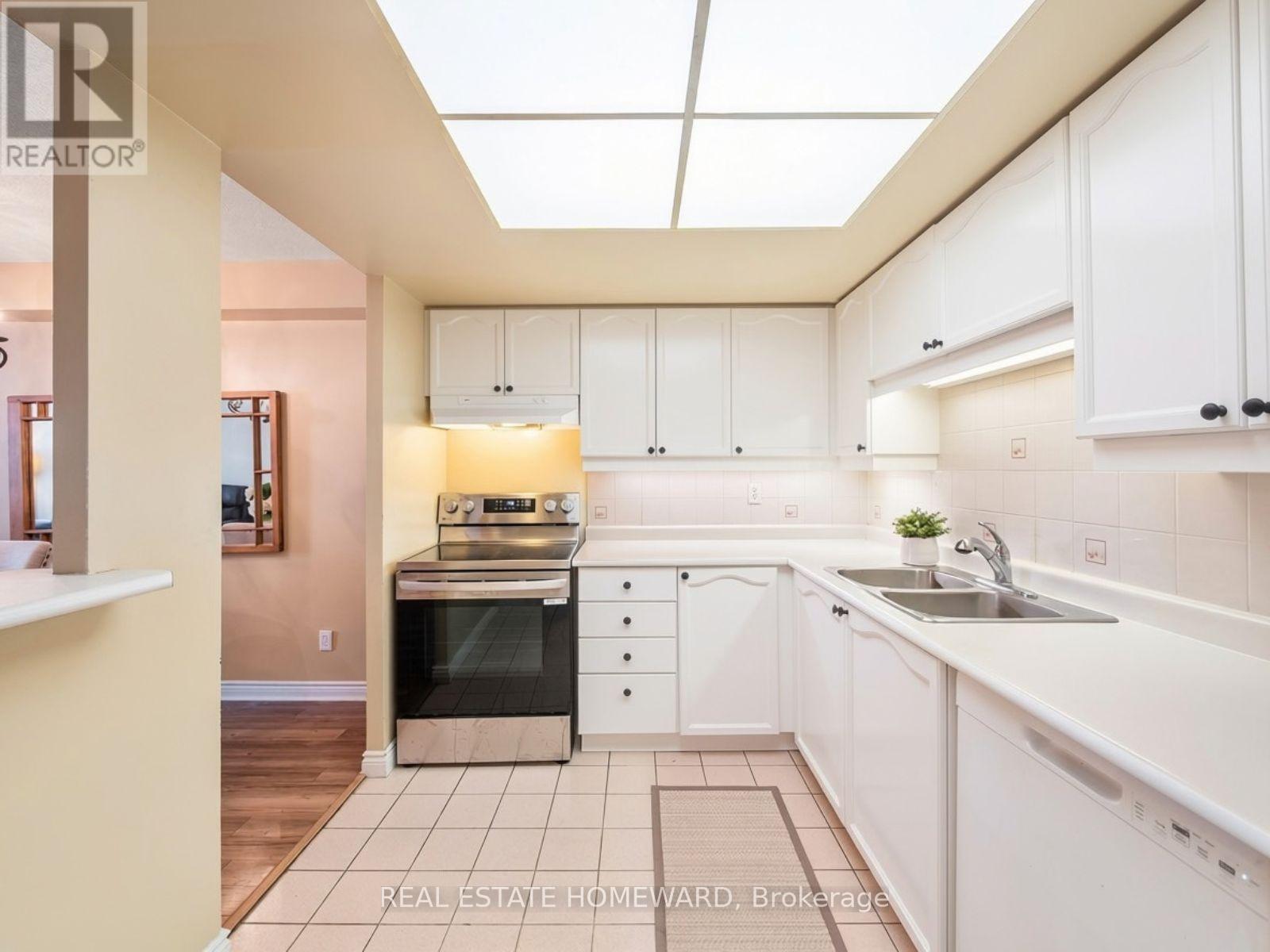 624 - 1091 Kingston Road Property Photo 6