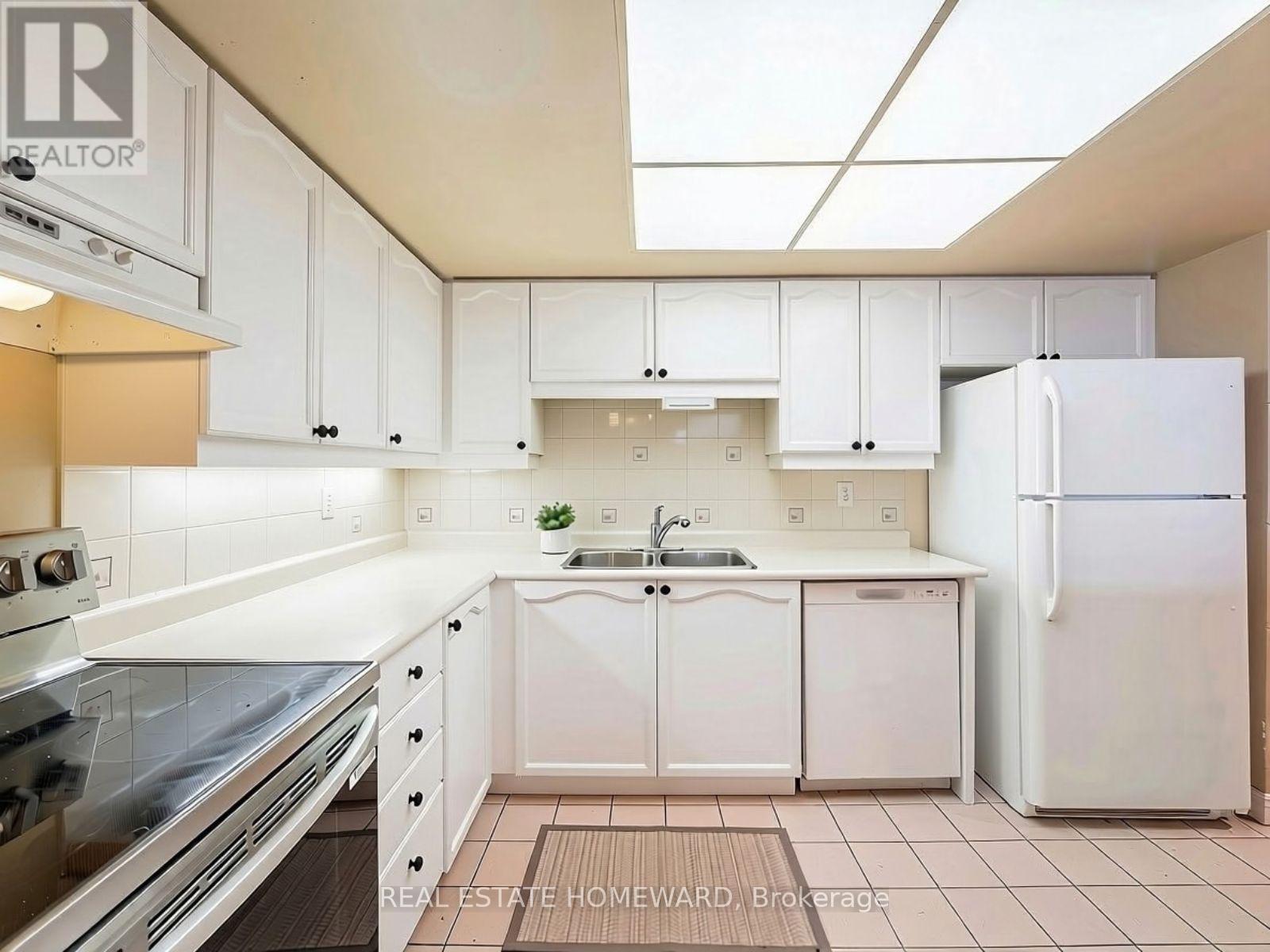624 - 1091 Kingston Road Property Photo 7