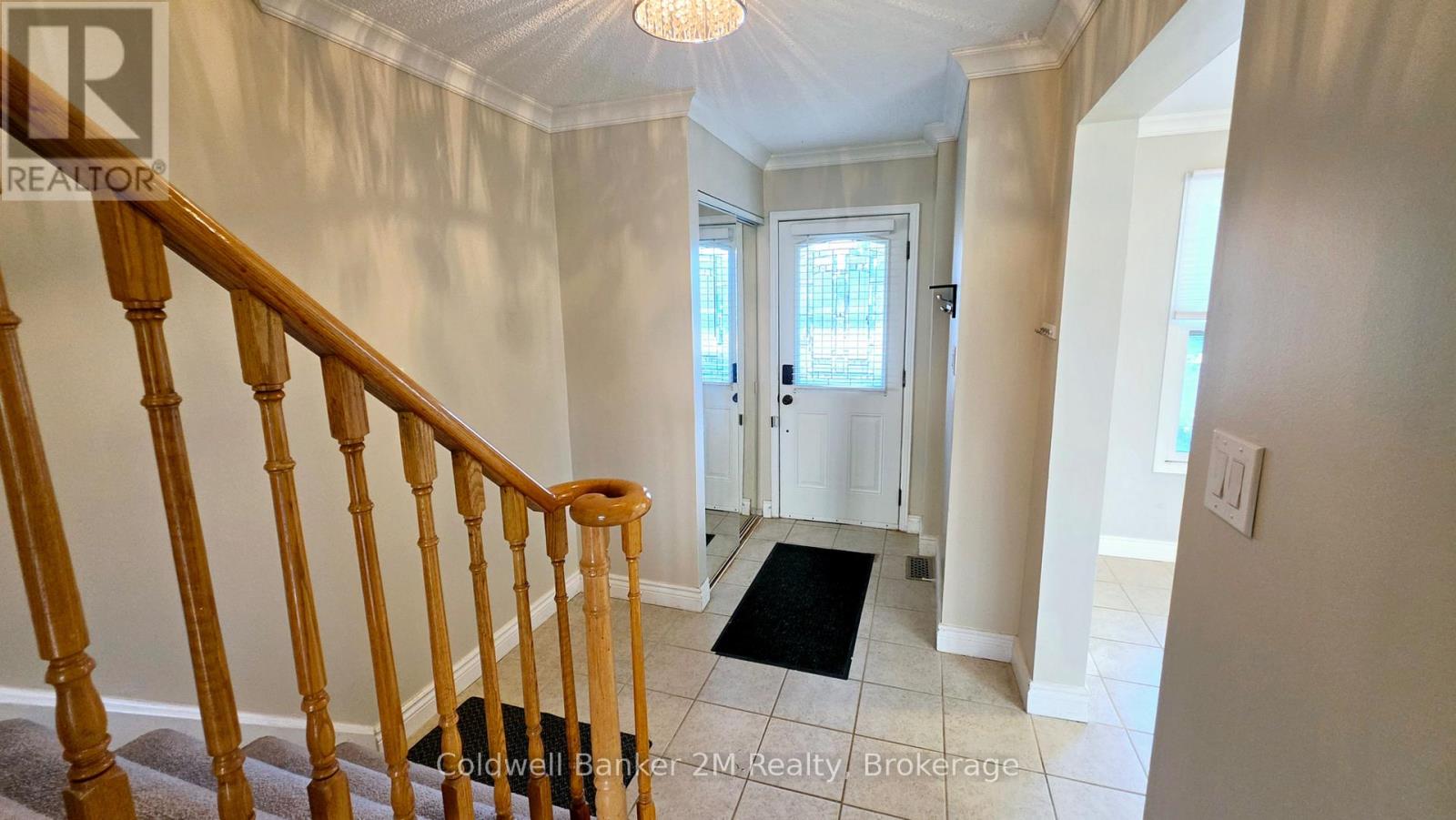 852 Attersley Drive Property Photo 6