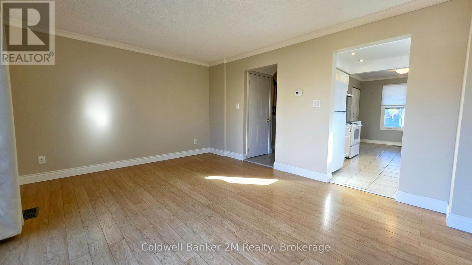 852 Attersley Drive Property Photo 13