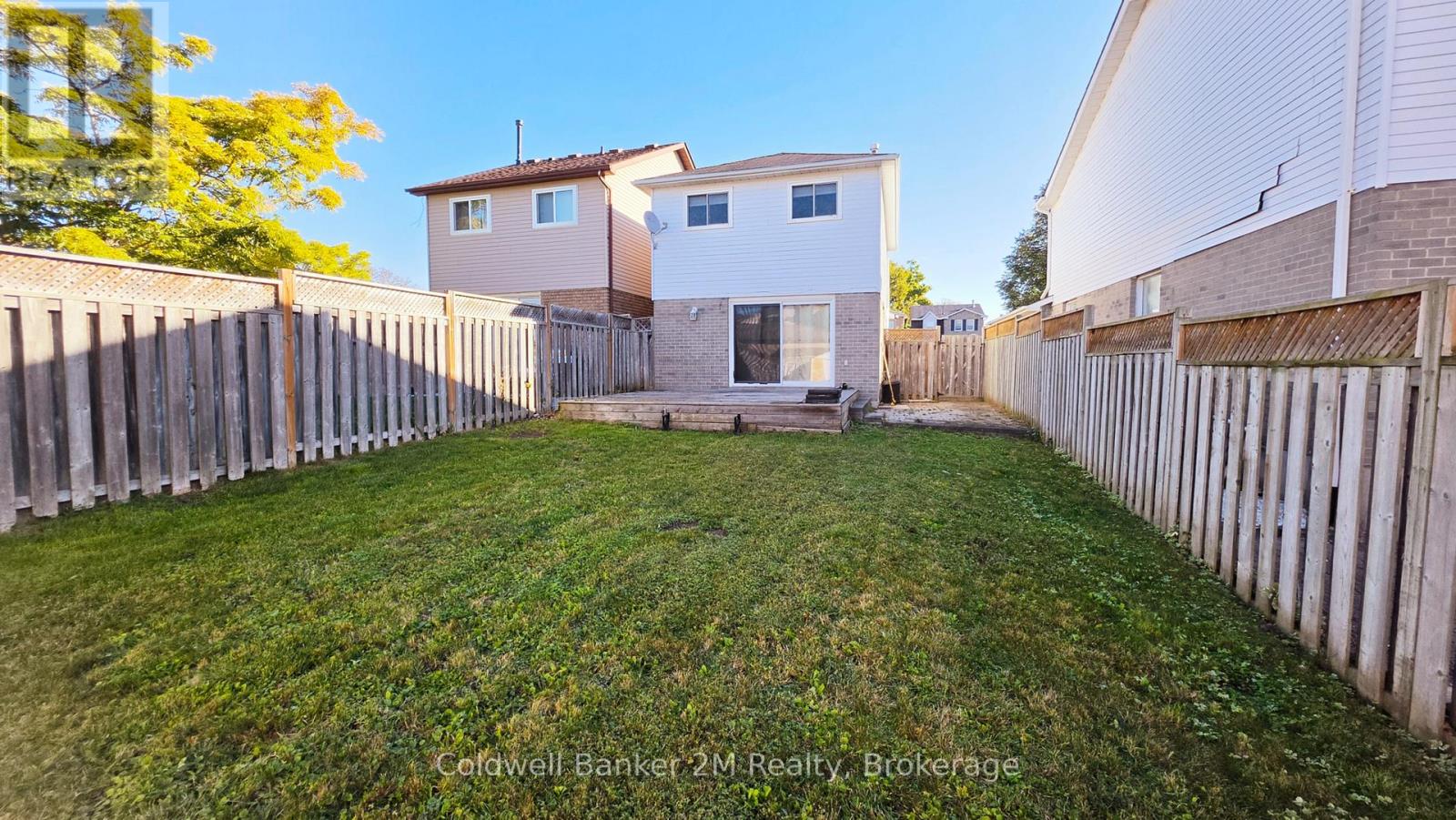 852 Attersley Drive Property Photo 27