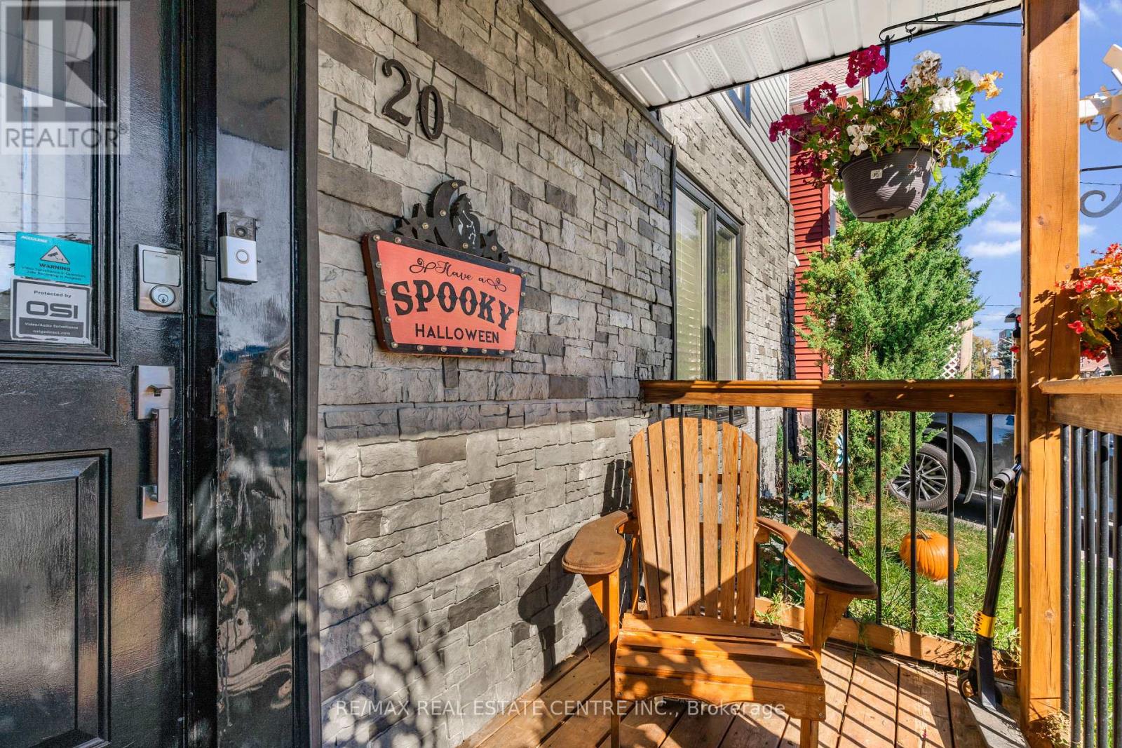 20 Brock Street Property Photo 4