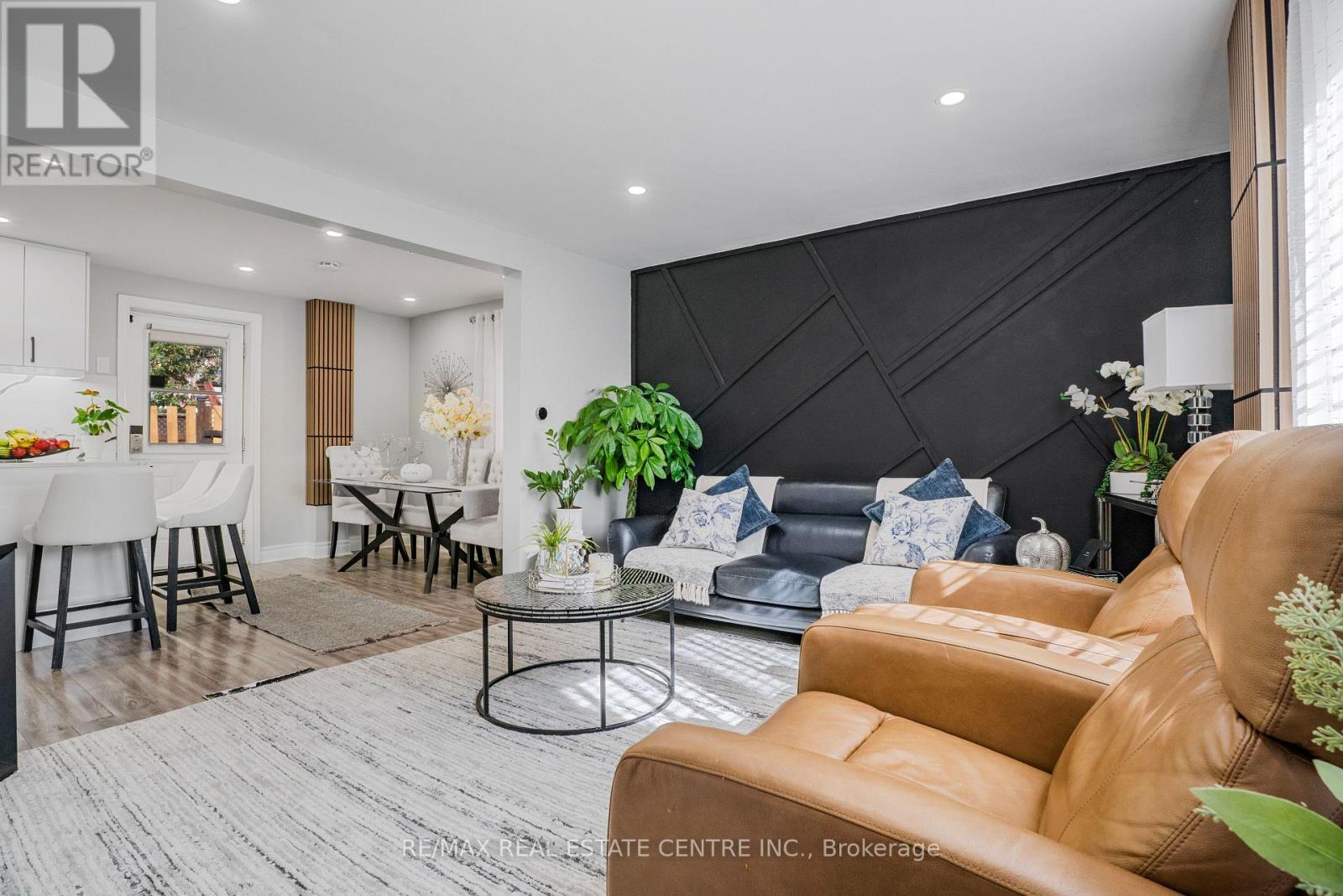 20 Brock Street Property Photo 6