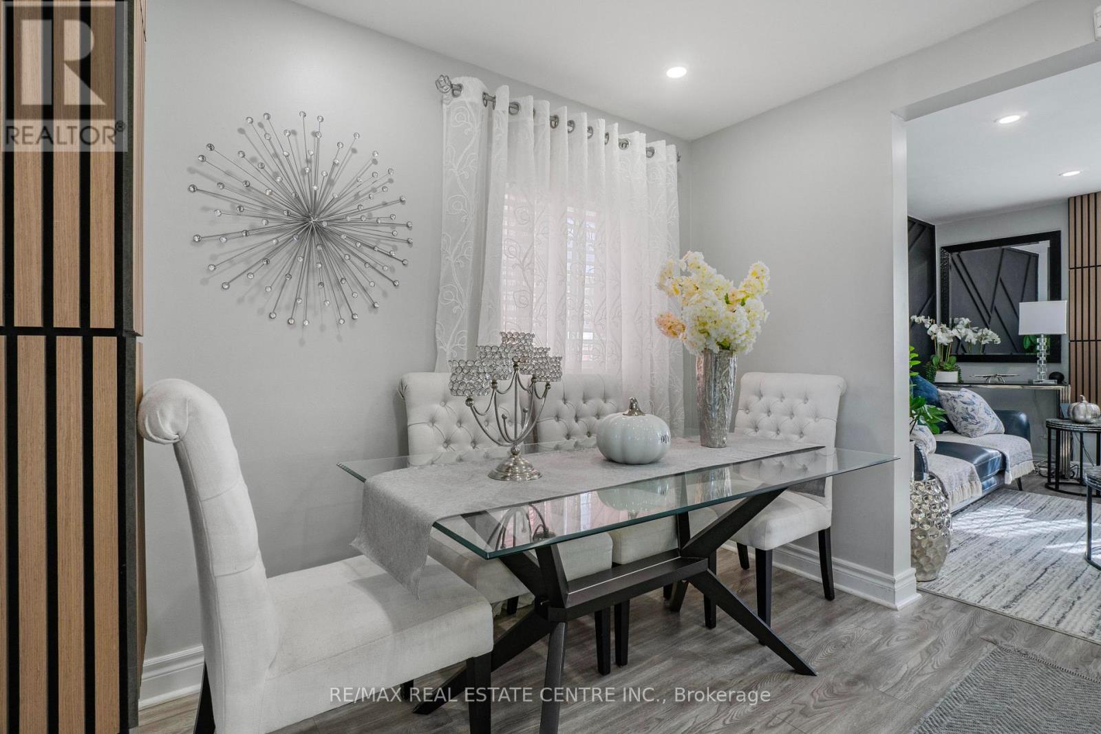 20 Brock Street Property Photo 12