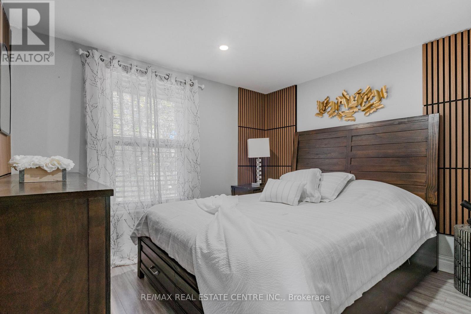 20 Brock Street Property Photo 20