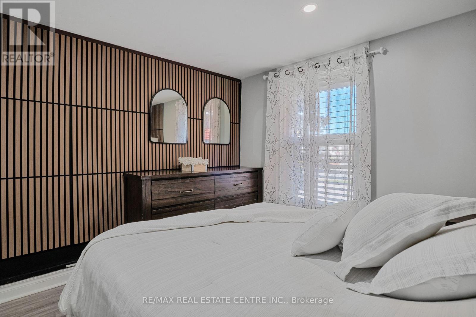 20 Brock Street Property Photo 21