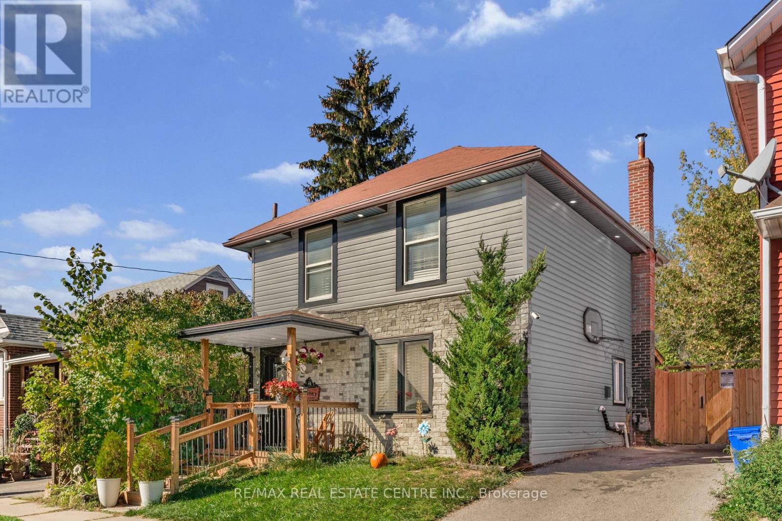 20 Brock Street Property Photo 37