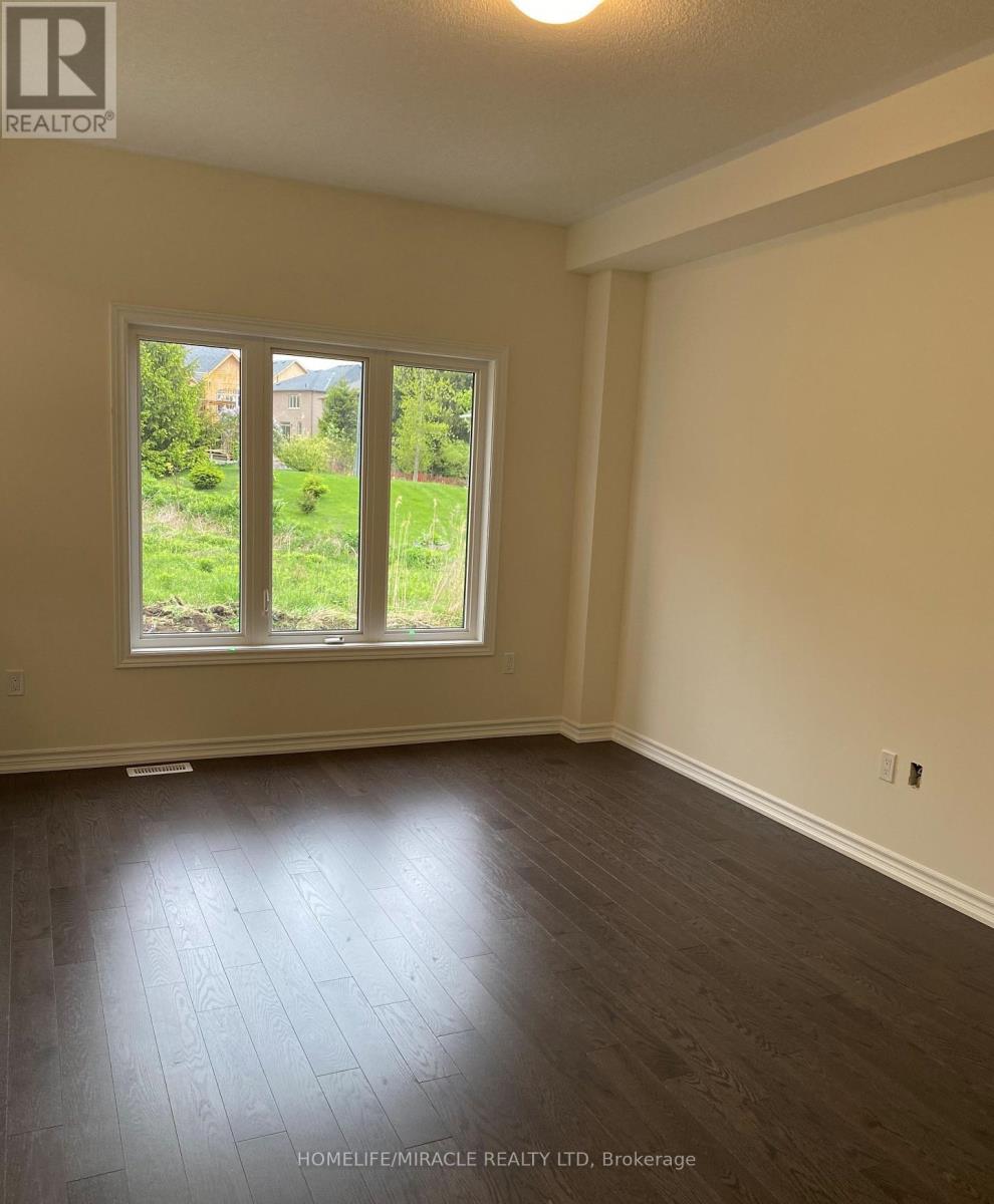 54 North Garden Boulevard Property Photo 14