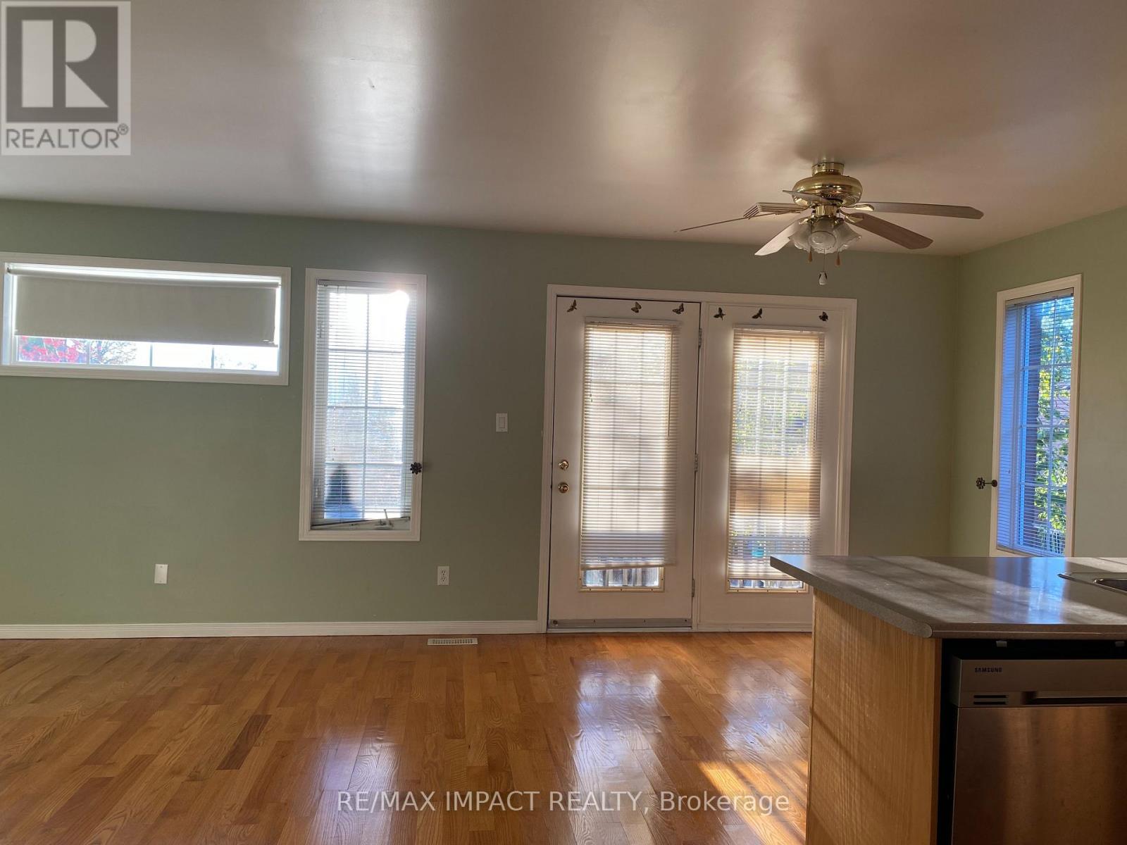 Main - 1452 Greenvalley Trail Property Photo 7