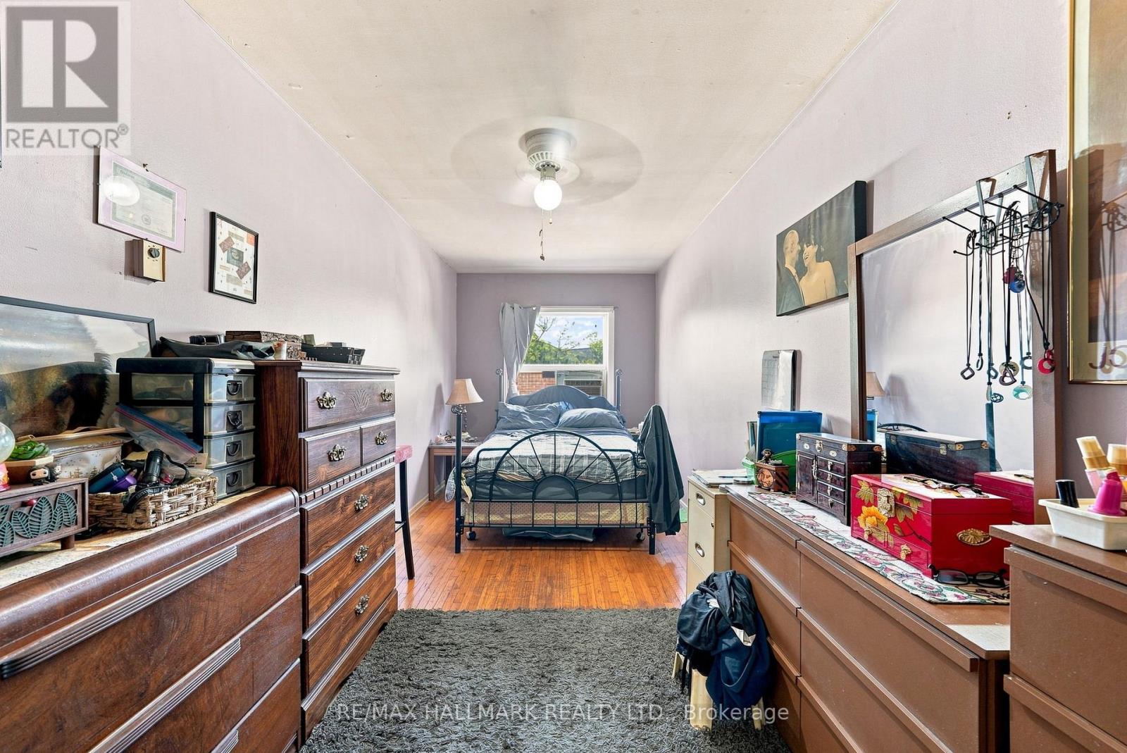 1485 Gerrard Street E Property Photo 24