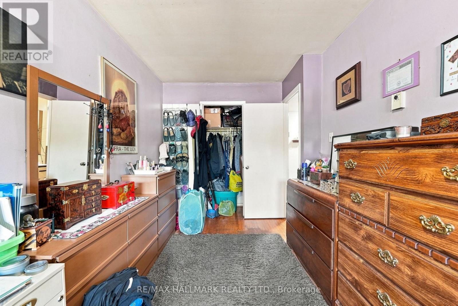 1485 Gerrard Street E Property Photo 25