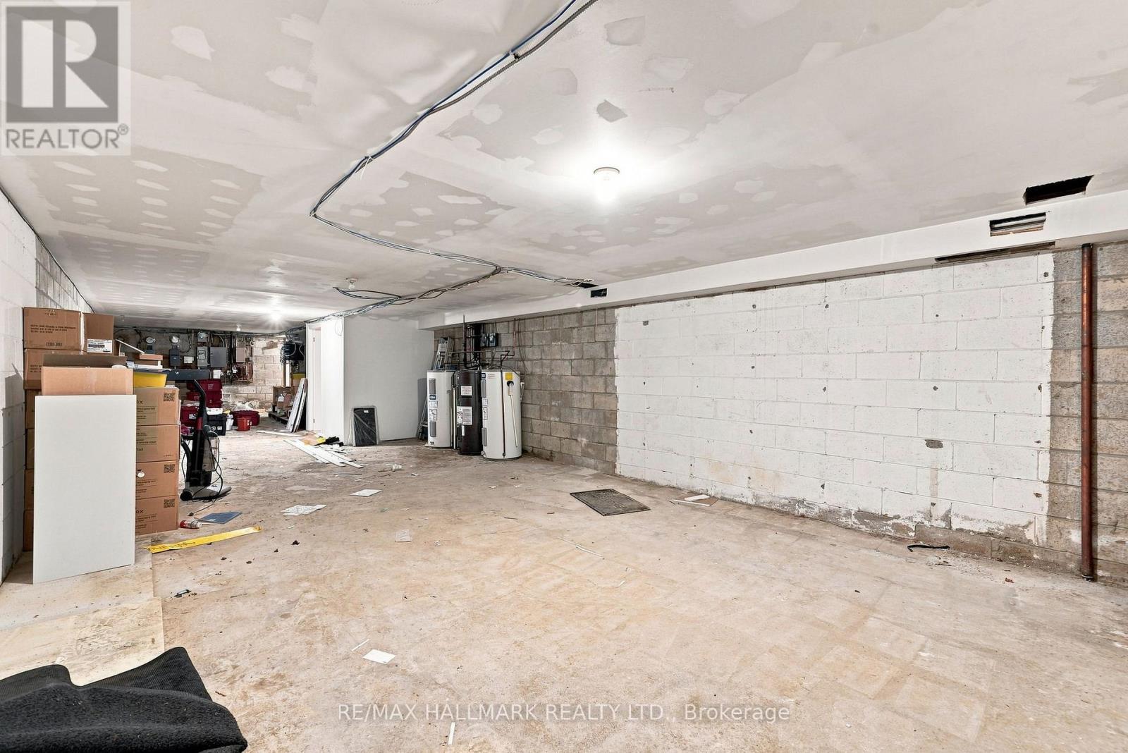 1485 Gerrard Street E Property Photo 30