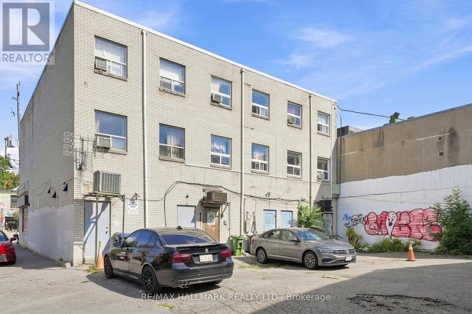 1485 Gerrard Street E Property Photo 31