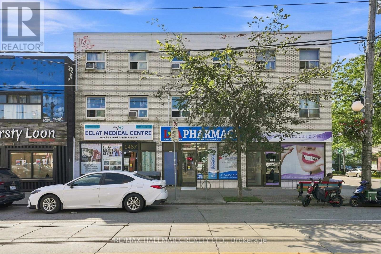 1487 Gerrard Street E Property Photo 2