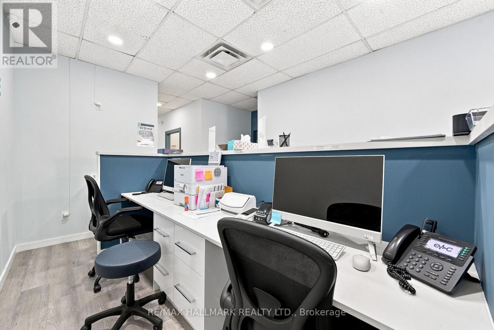 1487 Gerrard Street E Property Photo 12