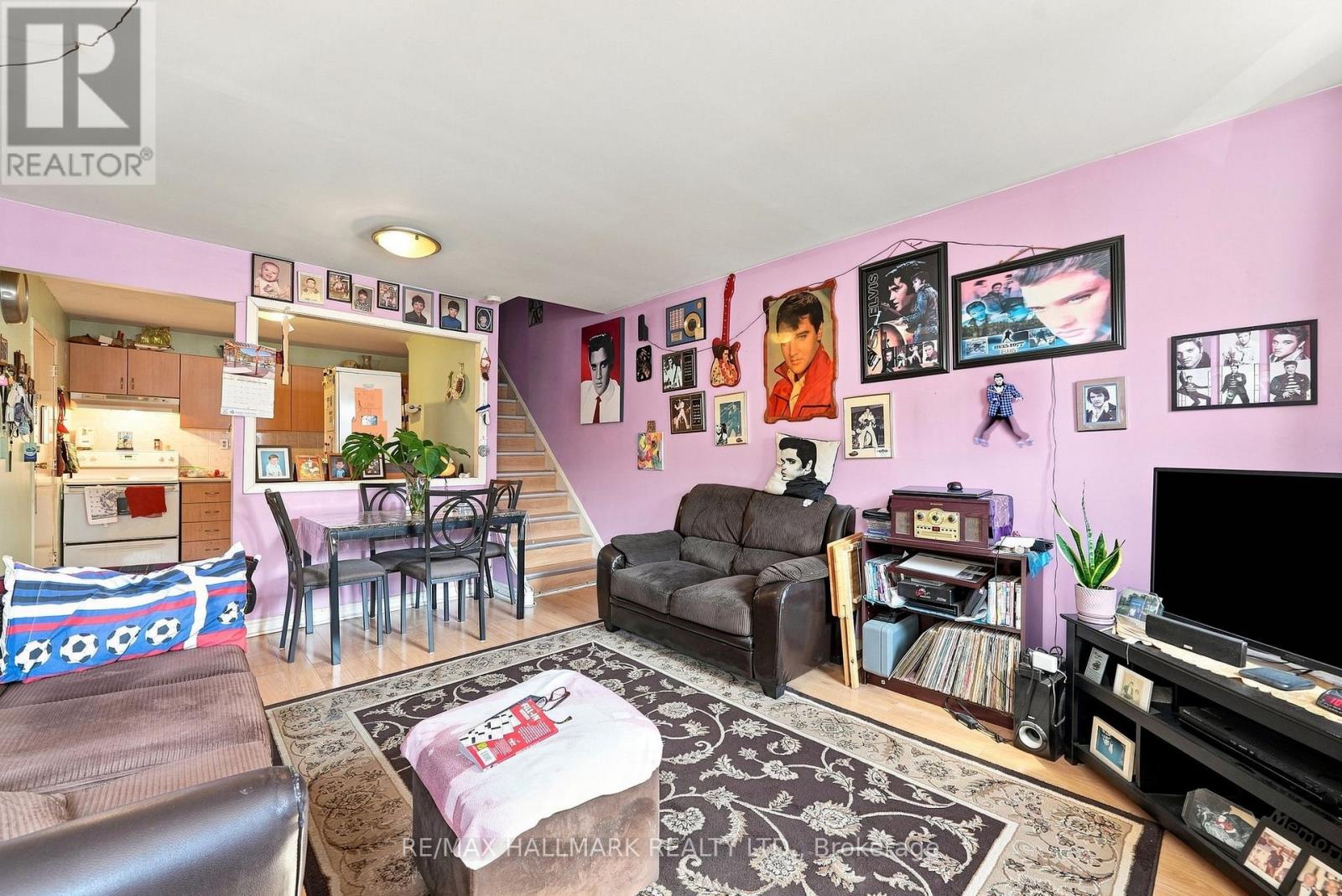 1487 Gerrard Street E Property Photo 27