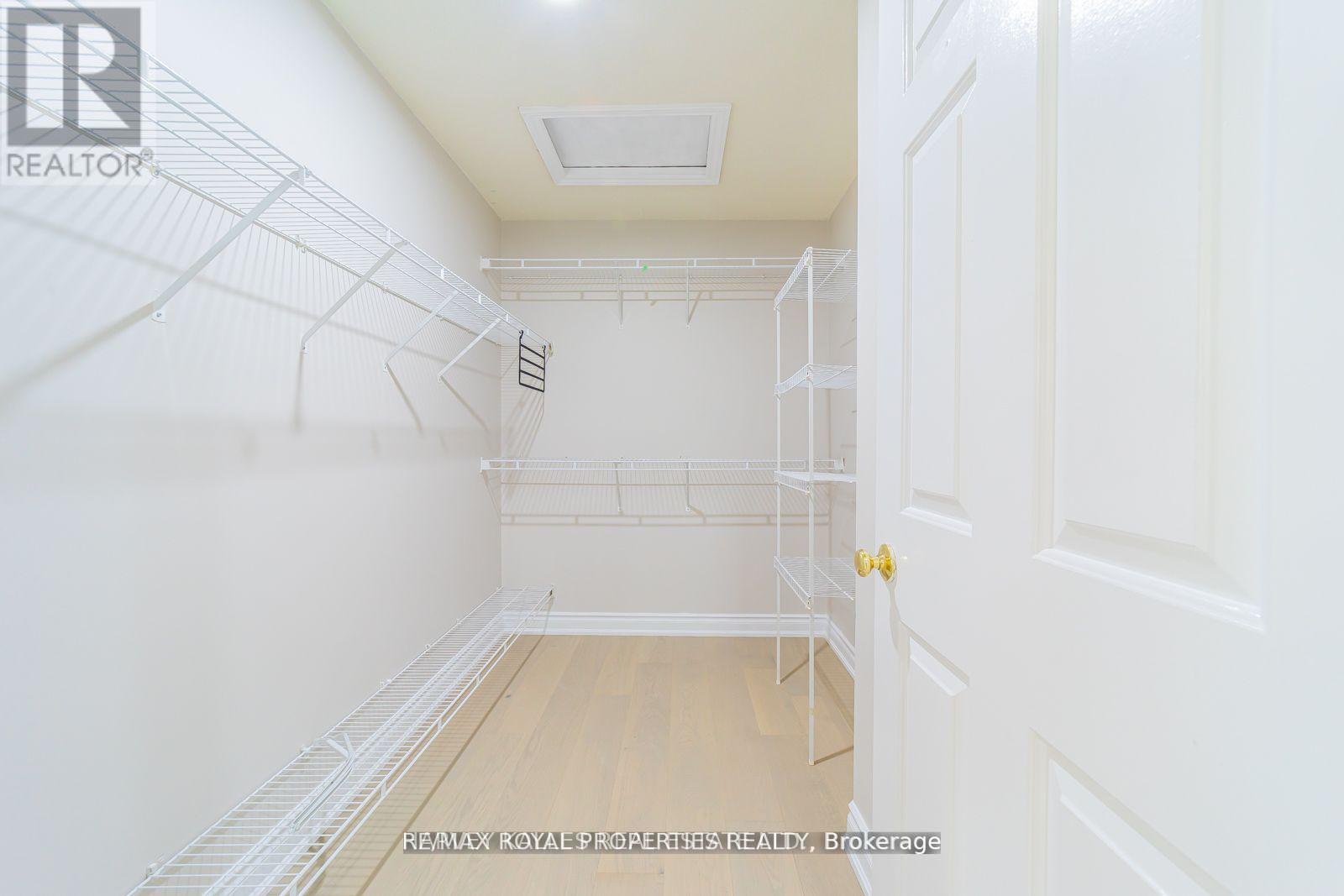 1639 Middleton Street S Property Photo 30