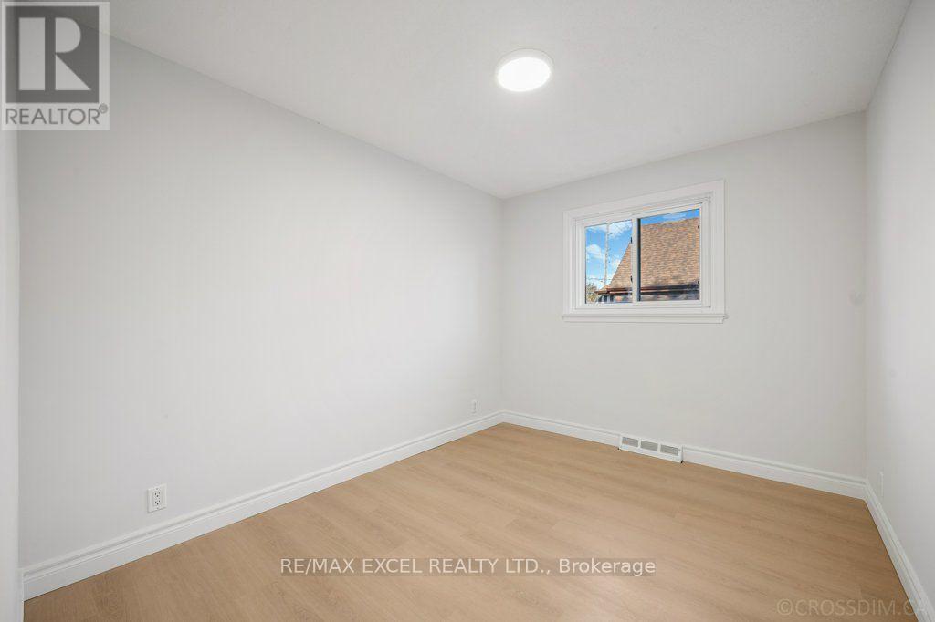 65 Wilson Road N Property Photo 11