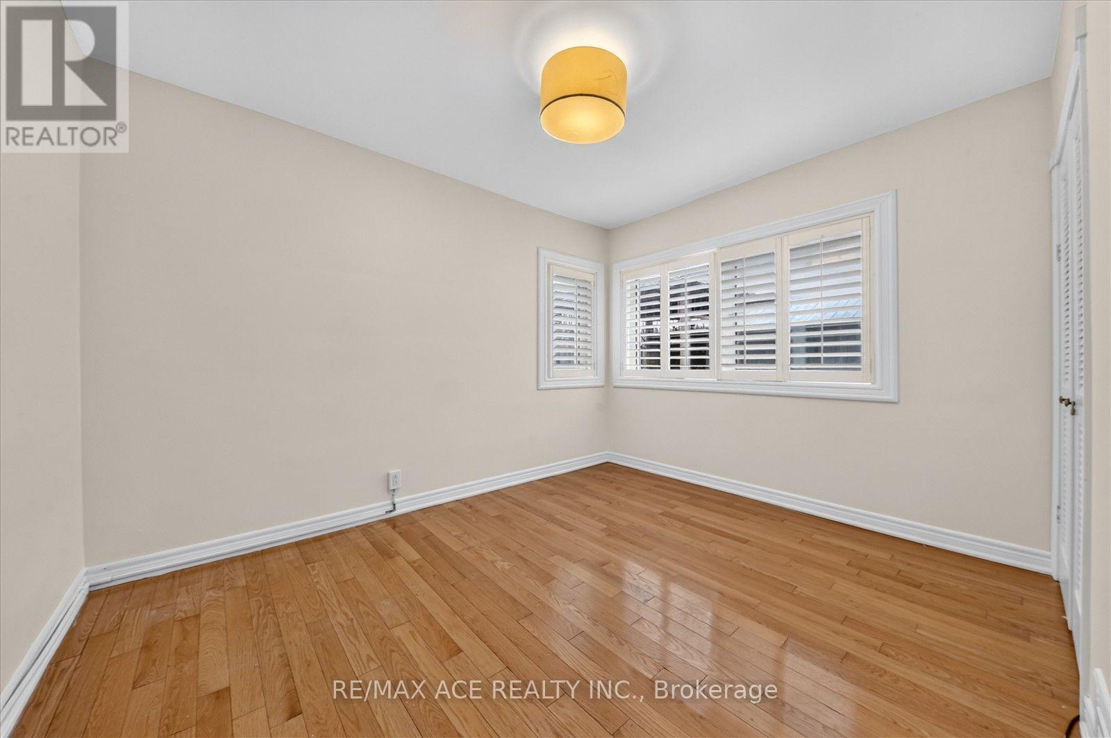 Main - 3 Larwood Boulevard Property Photo 23