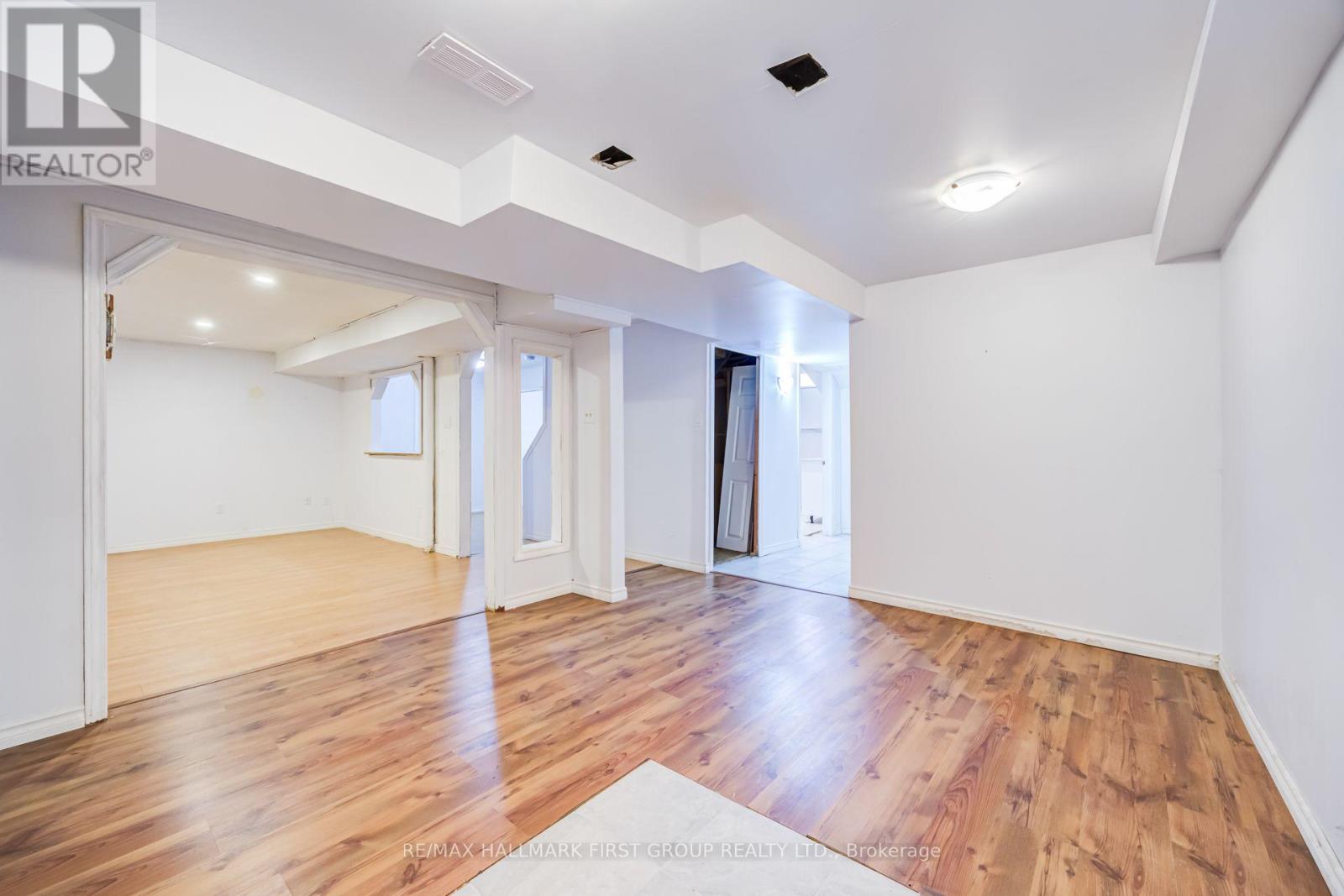 33 Anstead Crescent Property Photo 26