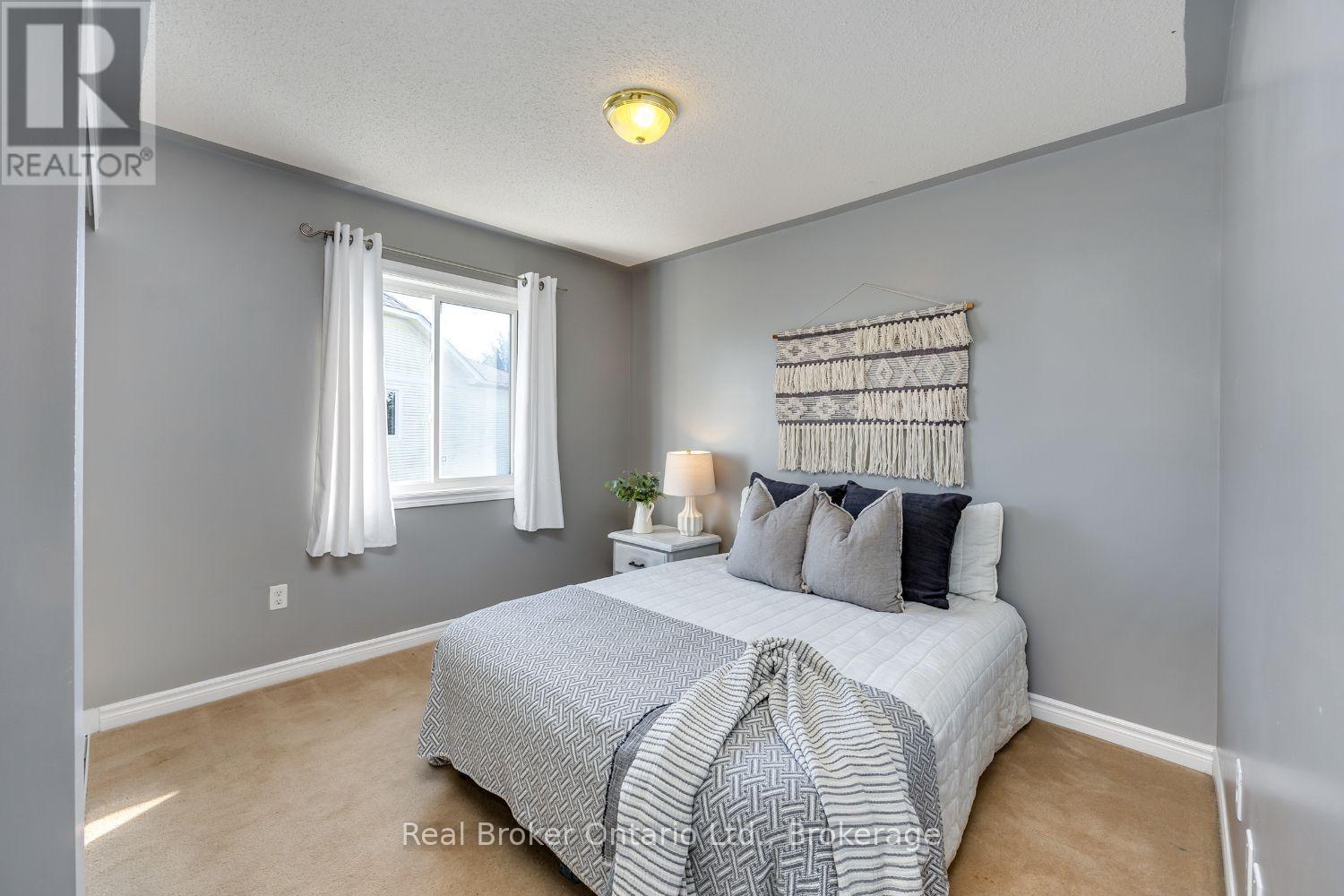 119 Allworth Crescent Property Photo 24