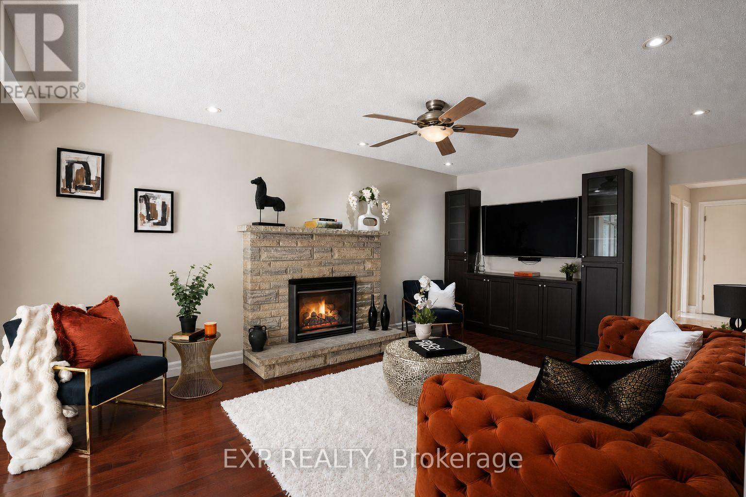 74 Henderson Drive Property Photo 1
