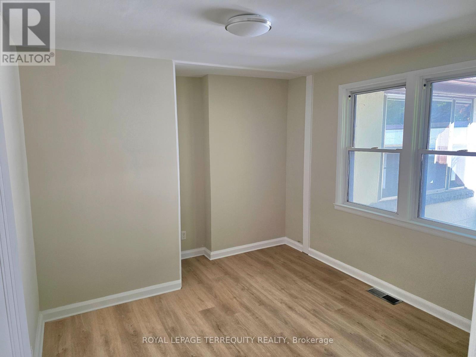 107 Cliffcrest Drive Property Photo 7