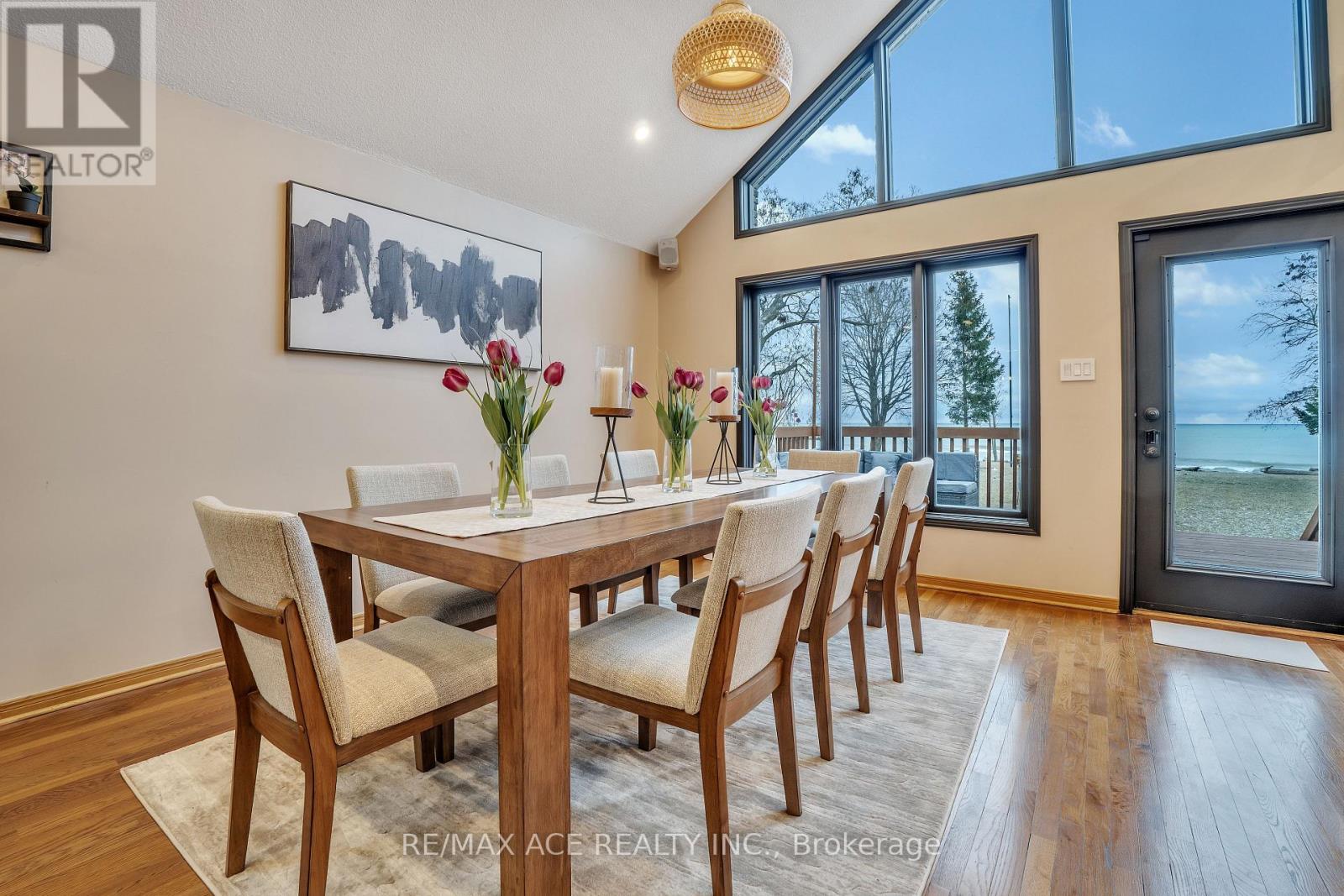 52 West Beach Road Property Photo 16