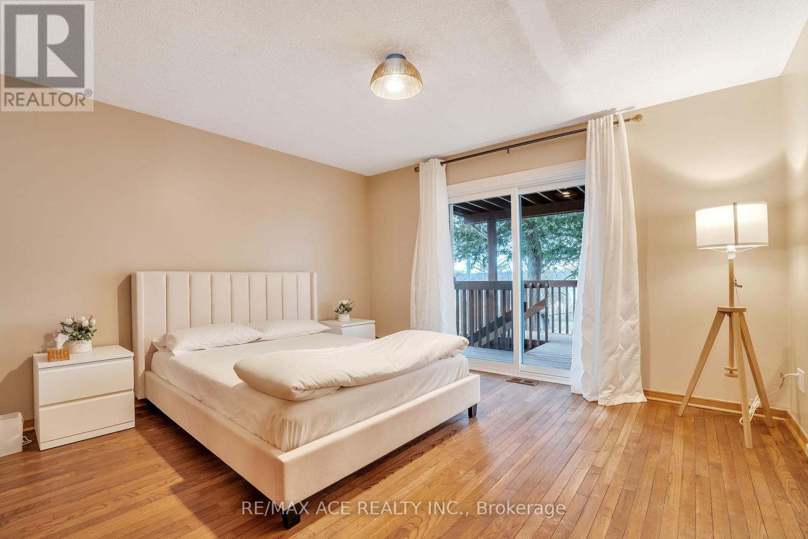 52 West Beach Road Property Photo 26