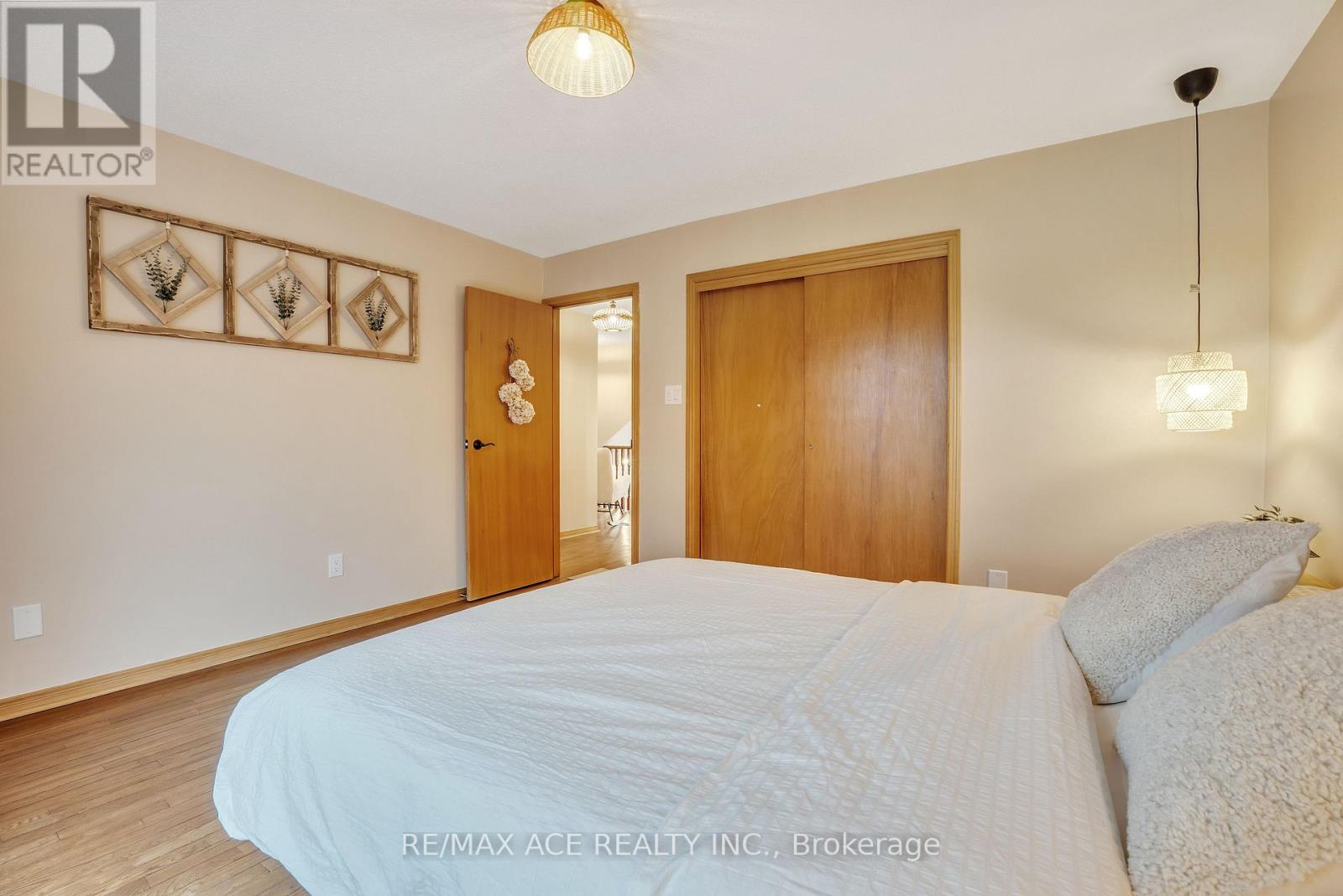 52 West Beach Road Property Photo 35