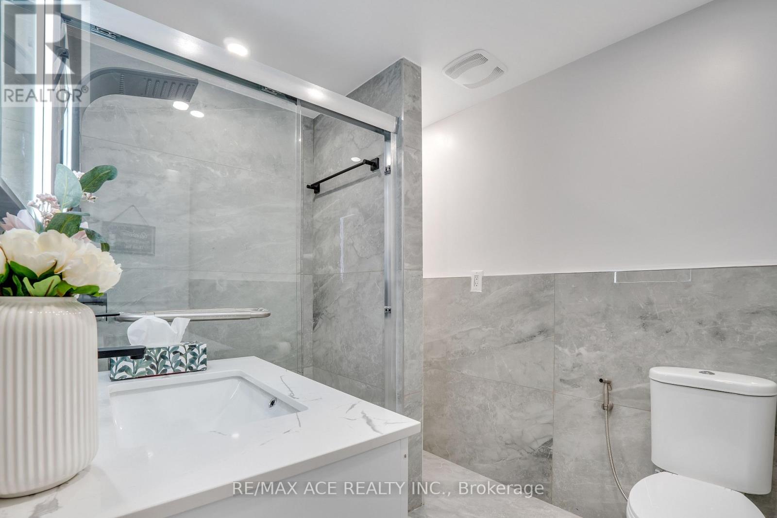 52 West Beach Road Property Photo 47