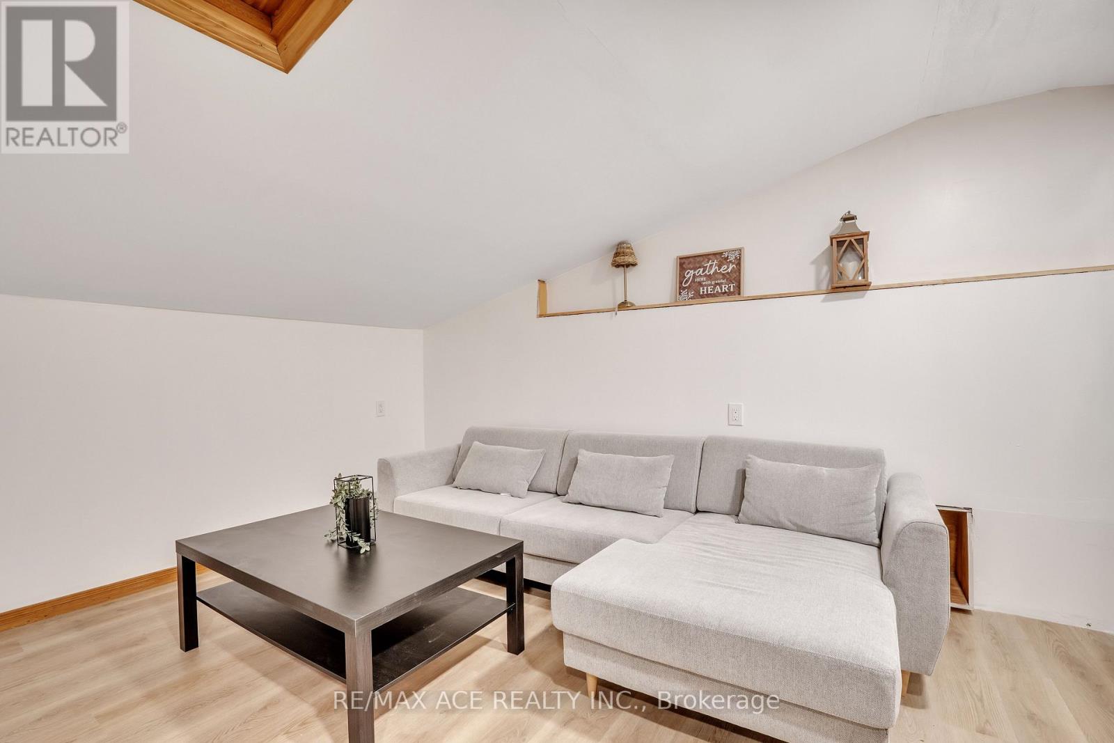 52 West Beach Road Property Photo 50