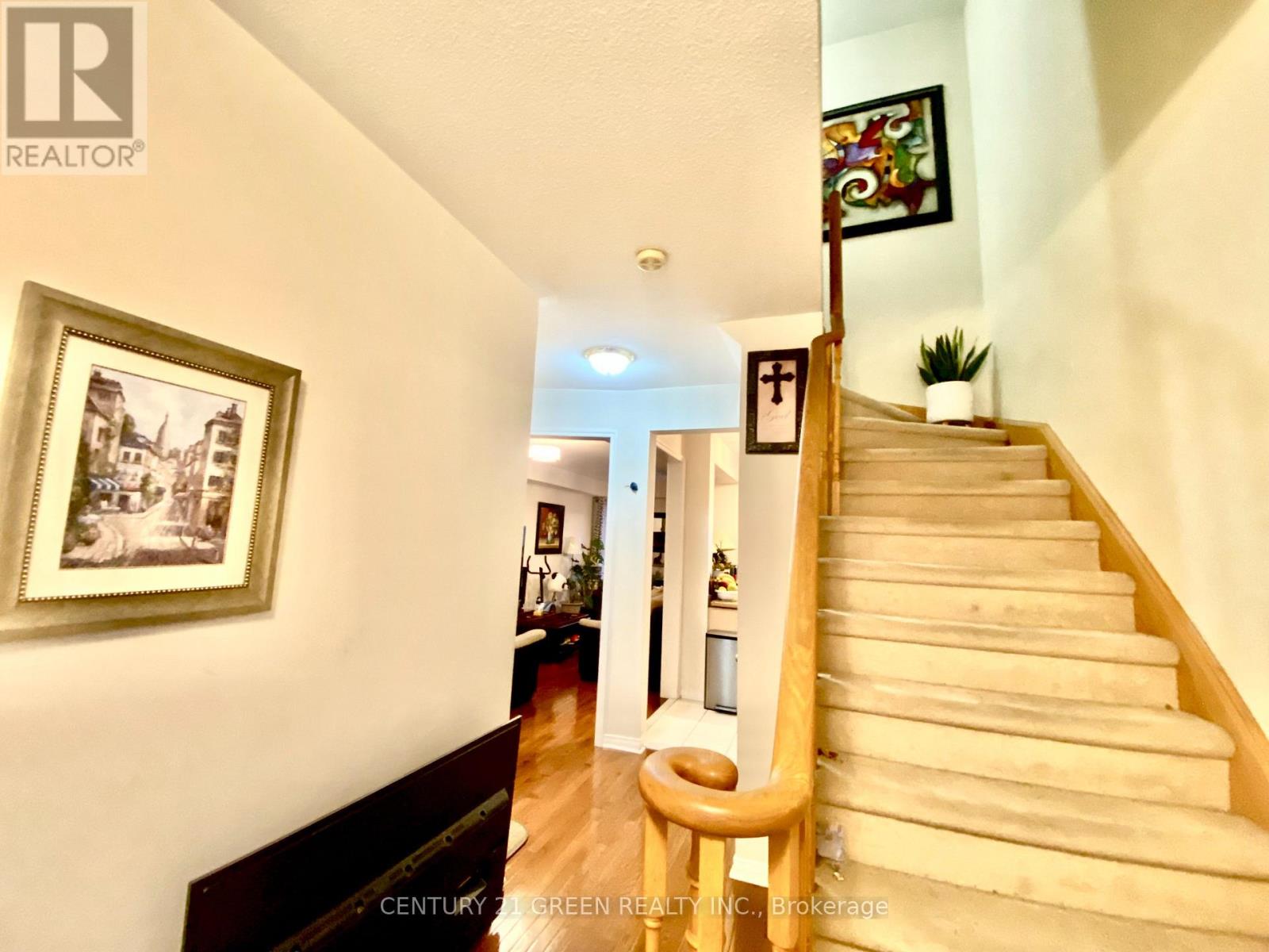 65 Silverwood Circle E Property Photo 6