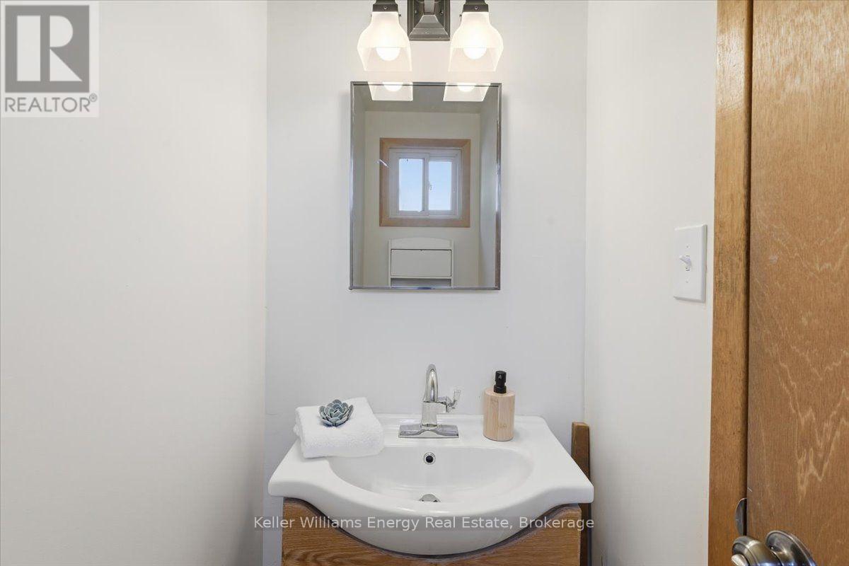 724 Clifton Drive Property Photo 8