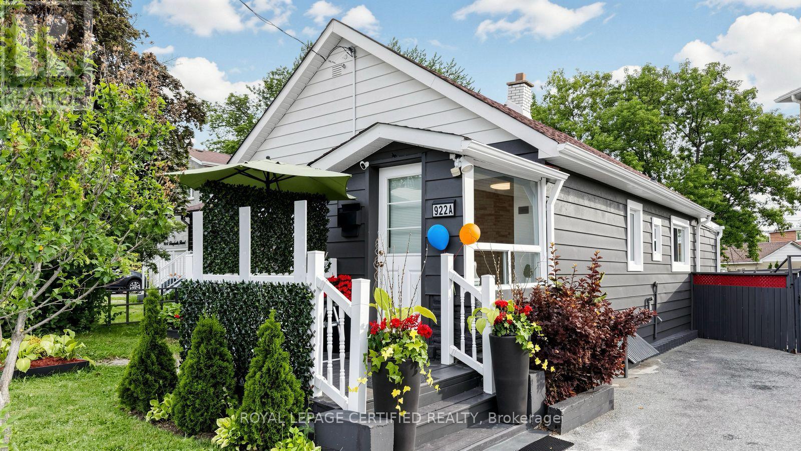 922a Danforth Road Property Photo 4
