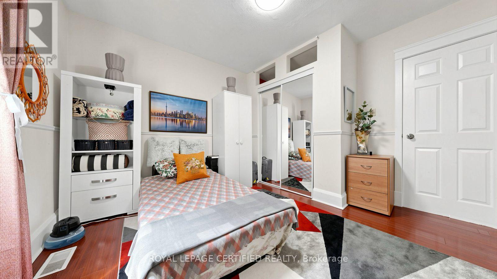 922a Danforth Road Property Photo 15