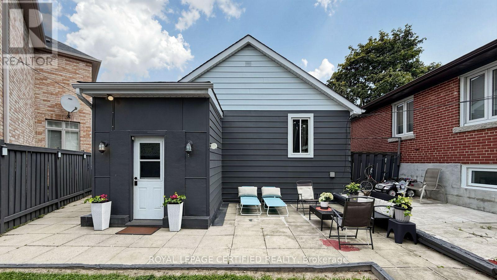922a Danforth Road Property Photo 45