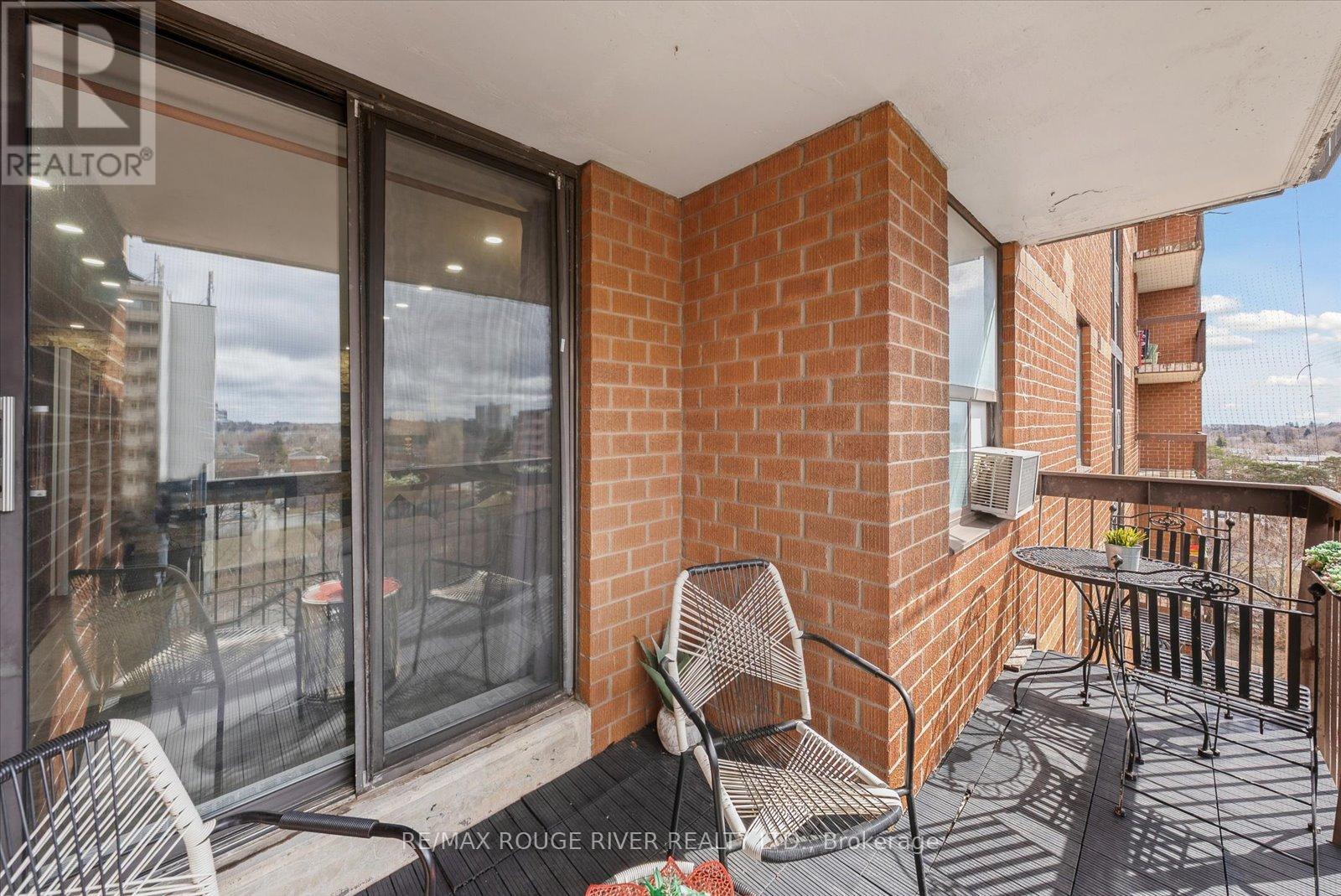 907 - 90 Ling Road Property Photo 31