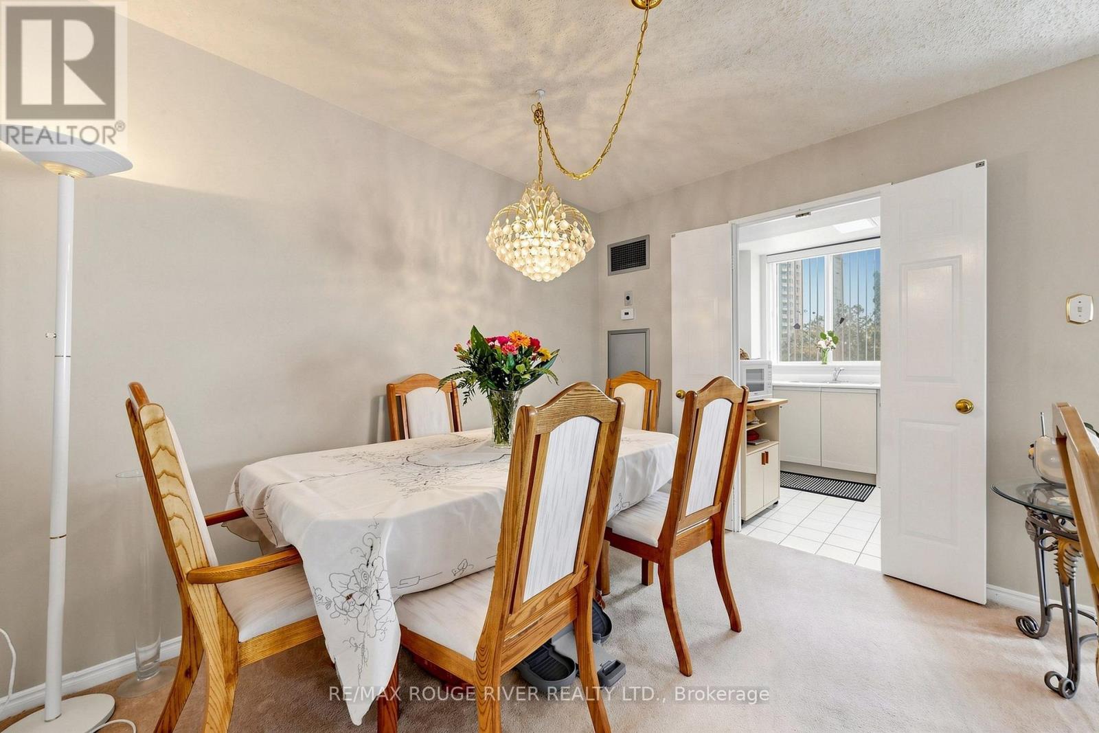 311 - 430 Mclevin Avenue Property Photo 23