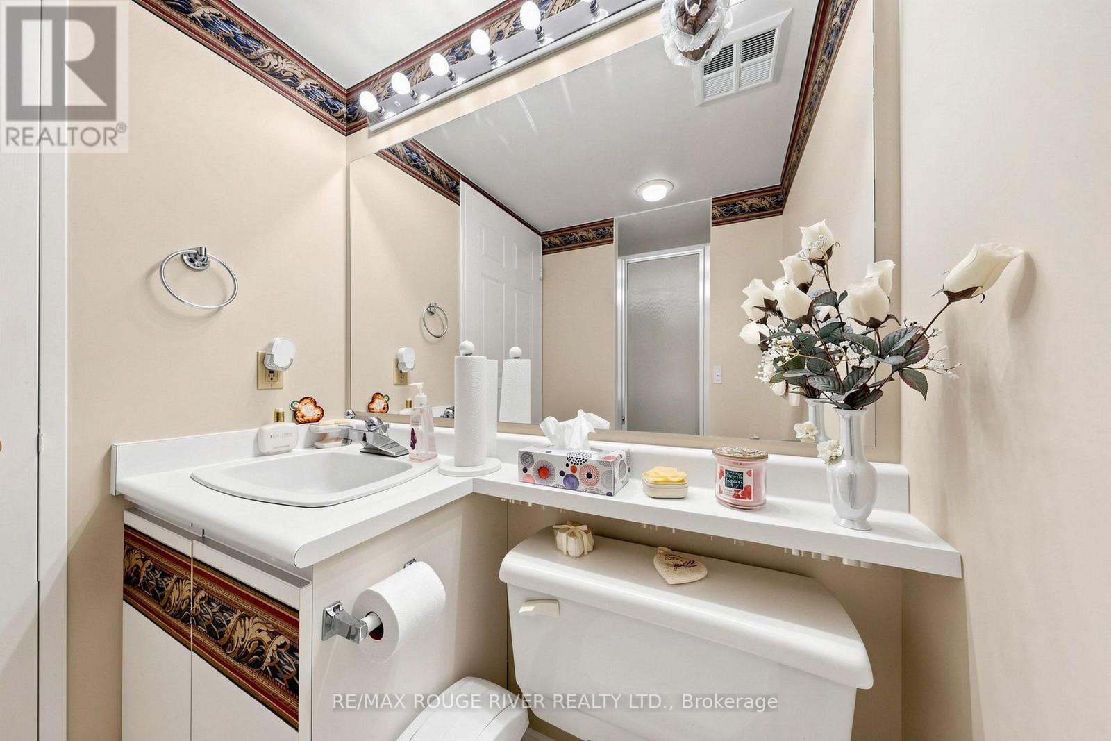 311 - 430 Mclevin Avenue Property Photo 28