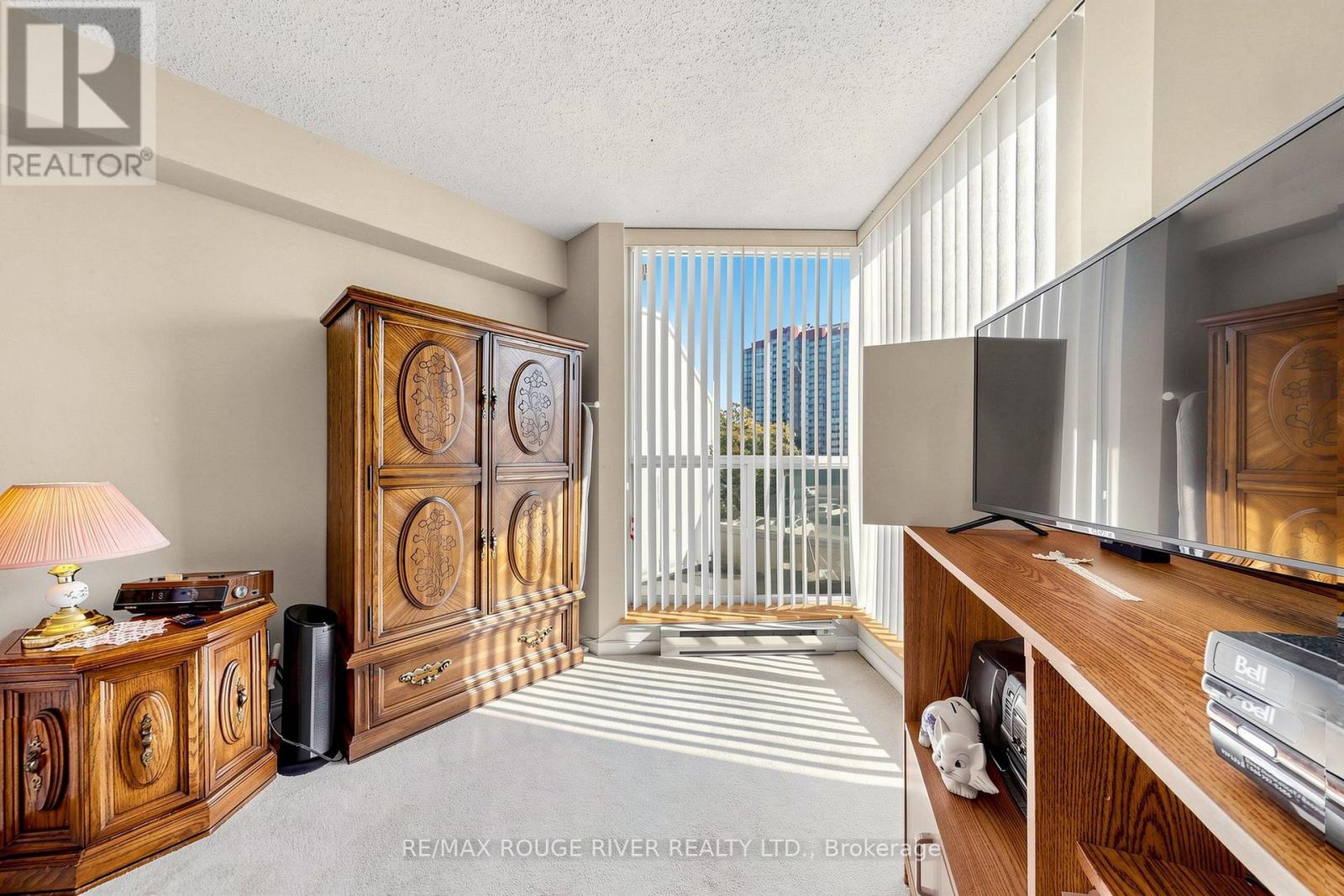 311 - 430 Mclevin Avenue Property Photo 32