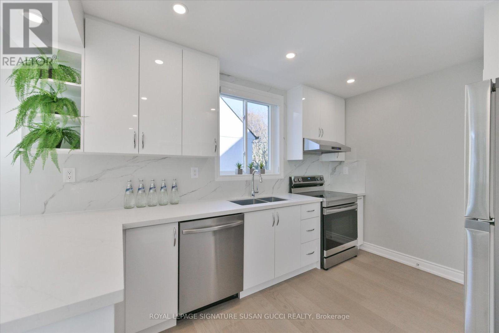 22 Holland Avenue Property Photo 12