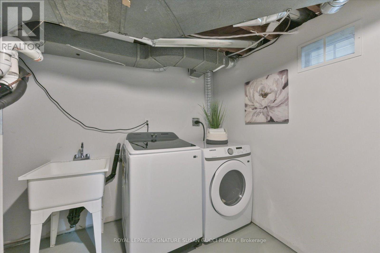 22 Holland Avenue Property Photo 32